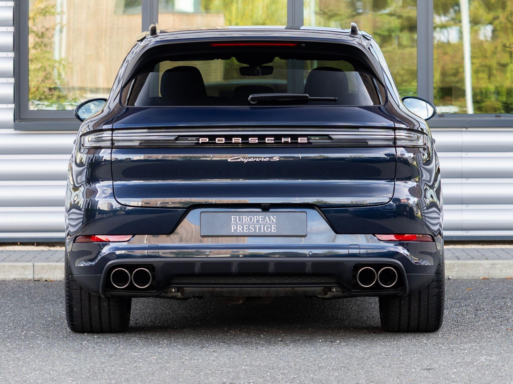 Porsche Cayenne view 4