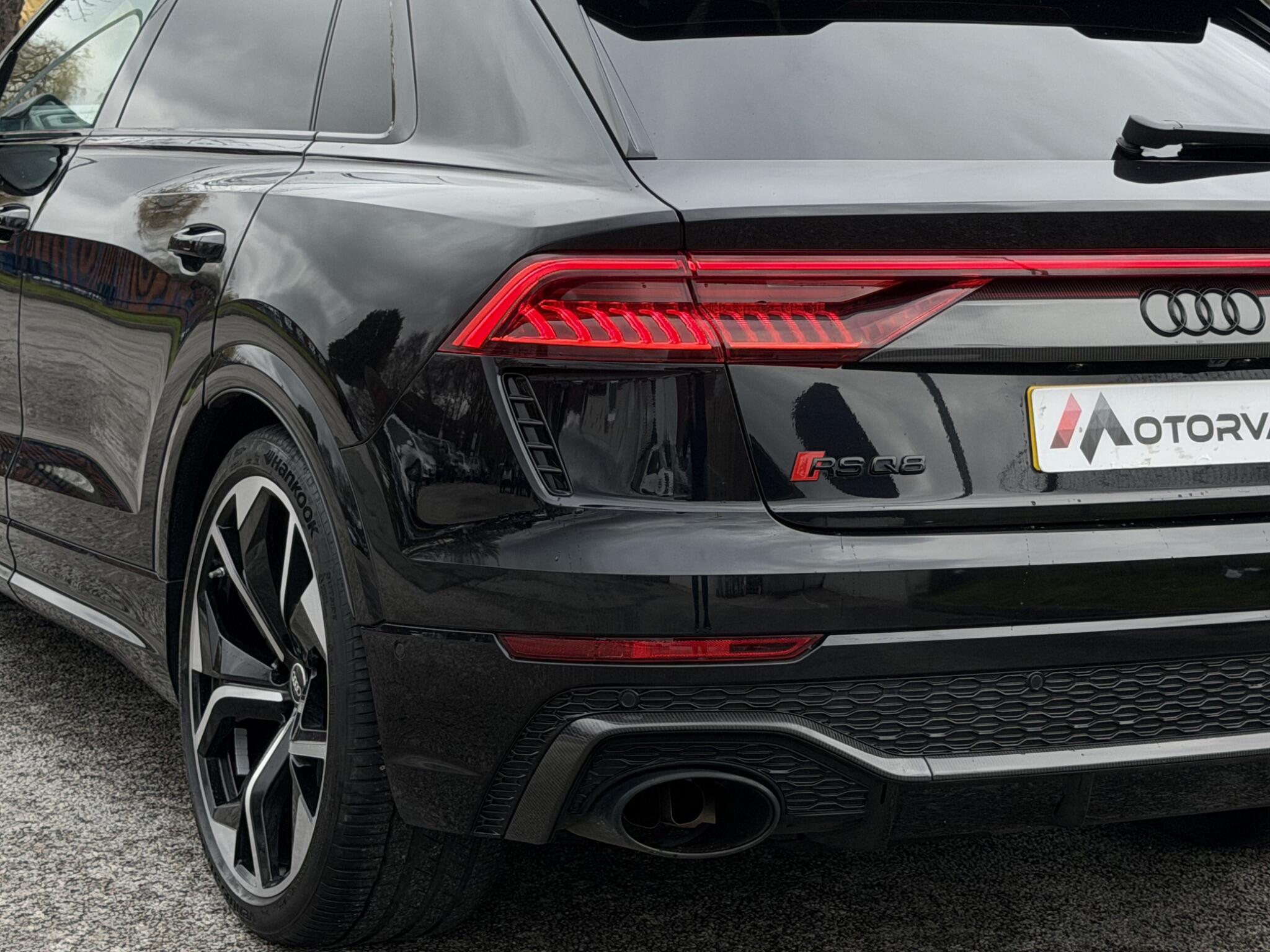 Audi Audi RSQ8 view 11