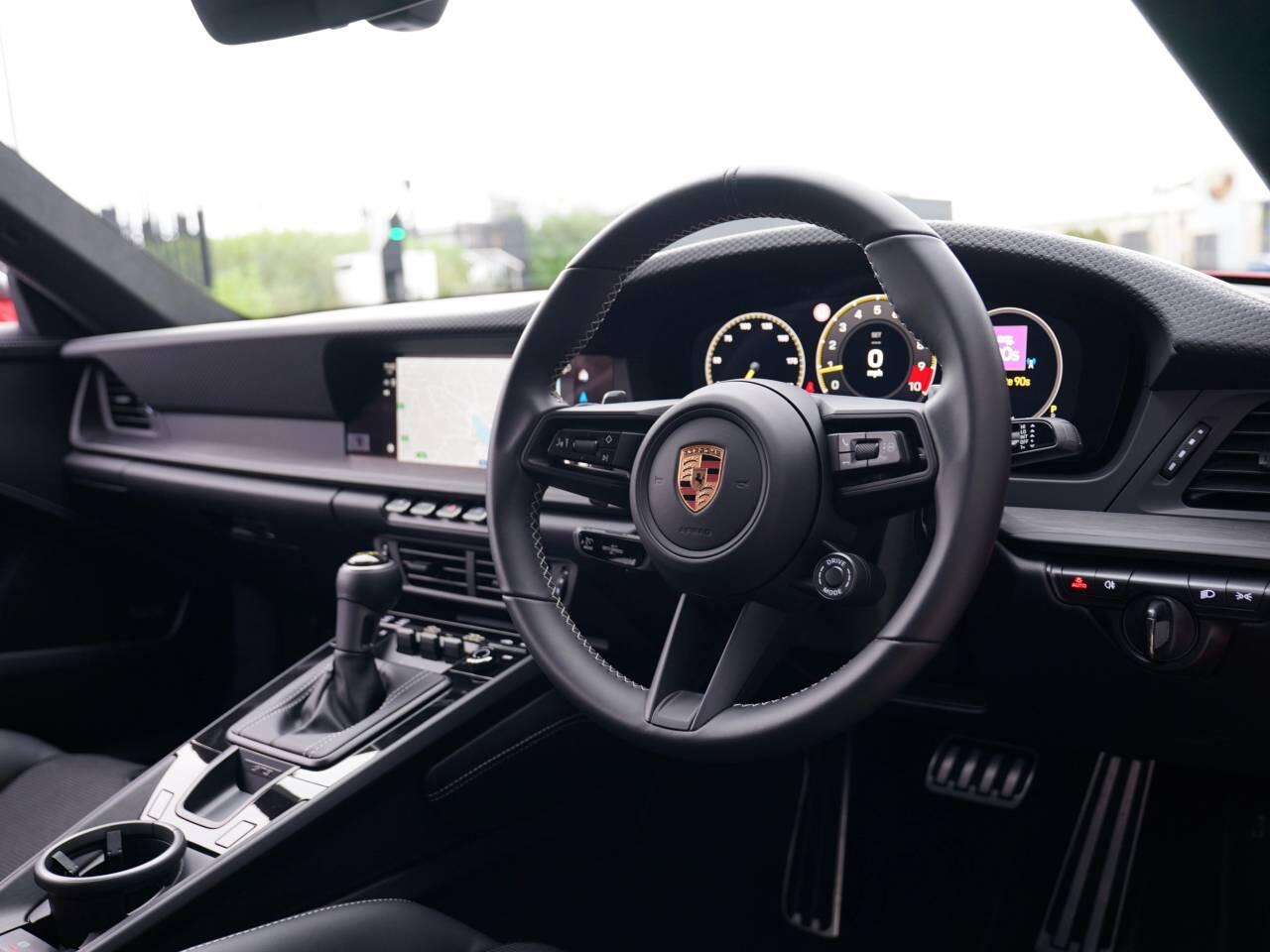 Porsche 911 view 20
