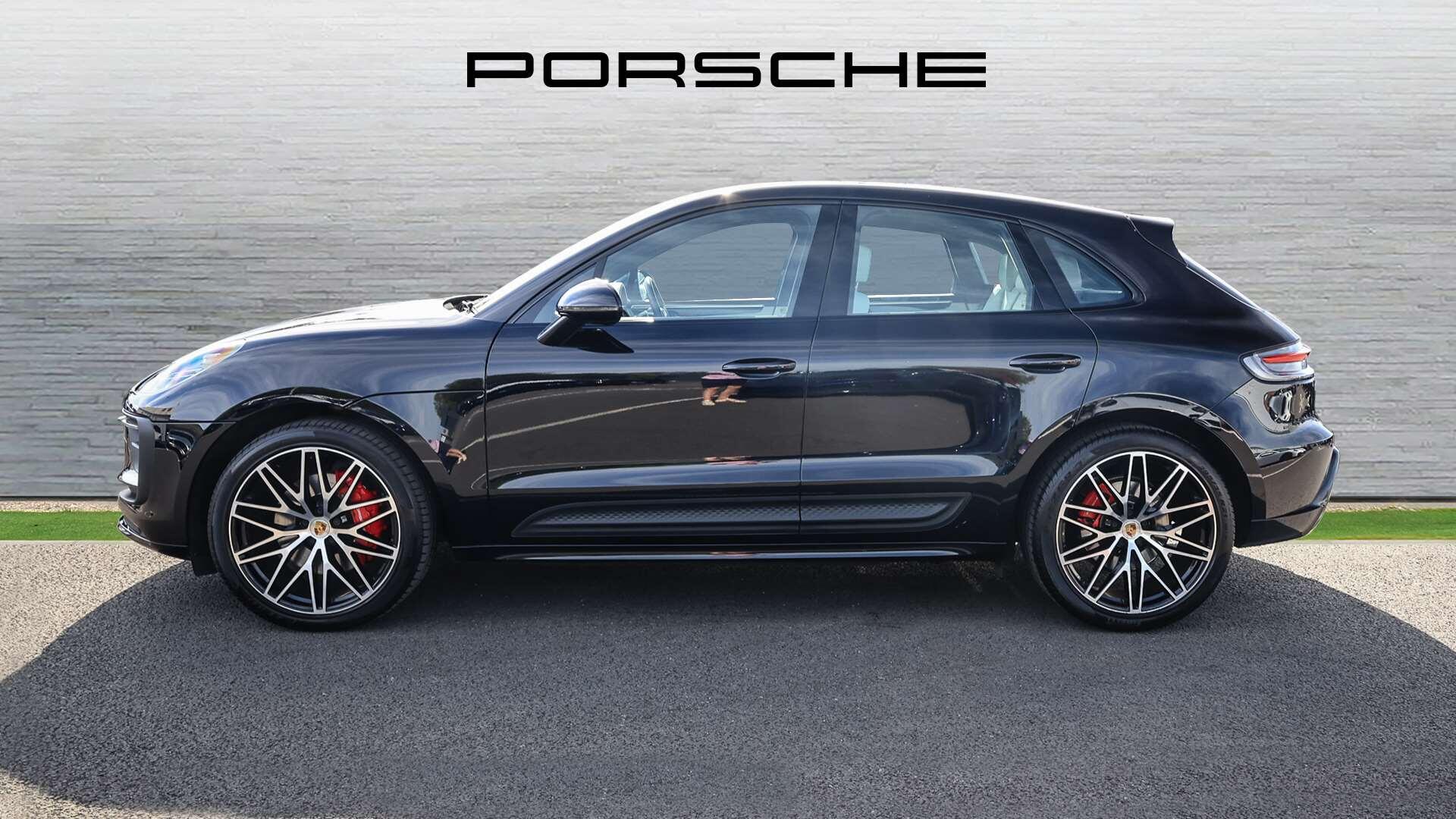 Porsche Macan view 8