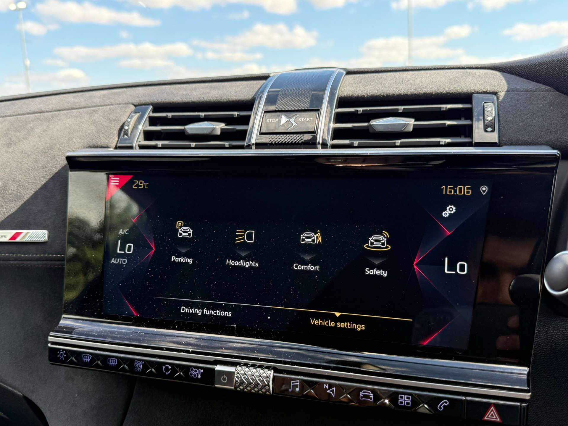 DS Automobiles DS 7 Crossback view 54