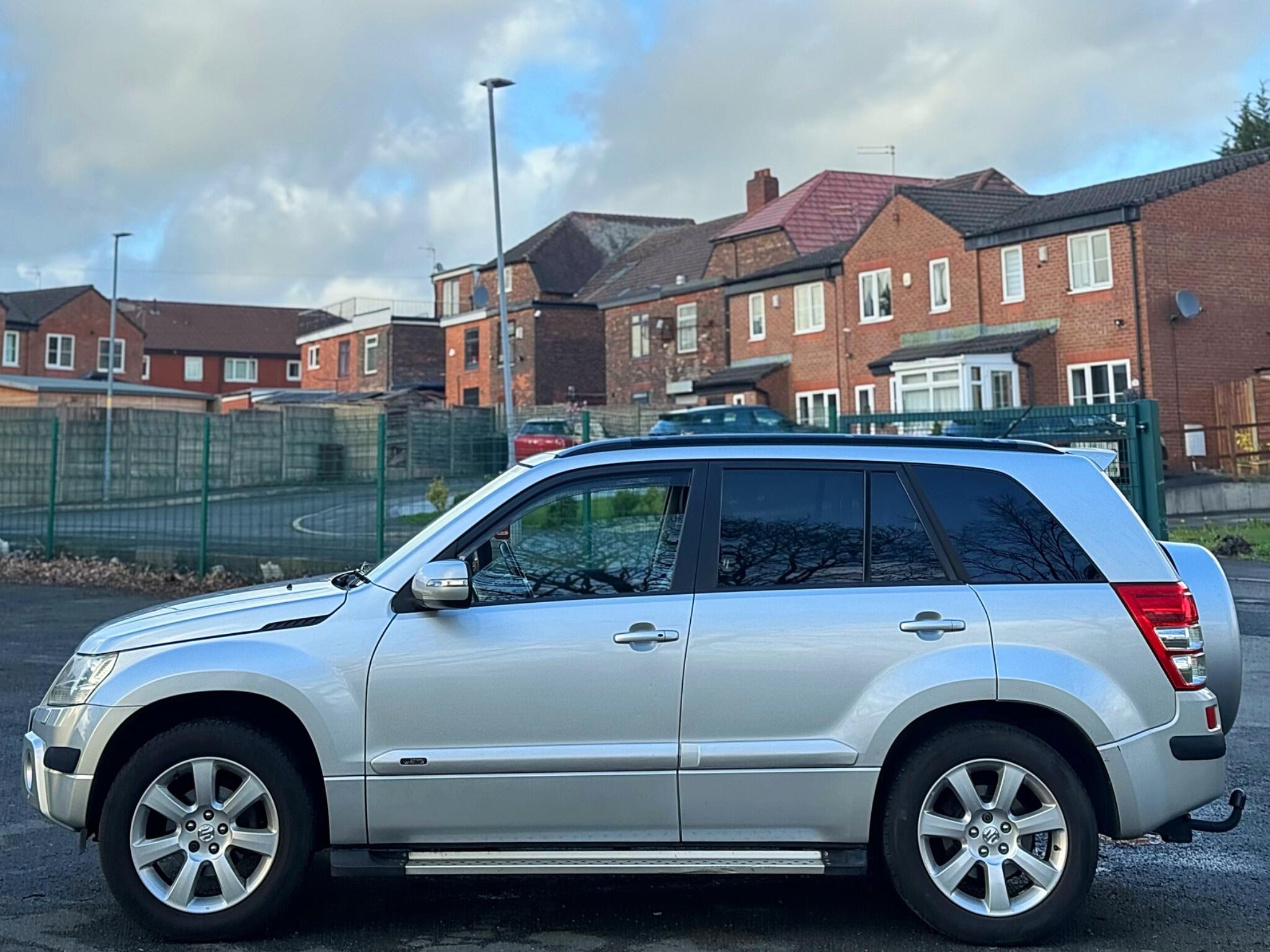 2010 Suzuki Grand Vitara 2.4 VVT SZ5 Auto 4WD Euro 4 5dr image 28