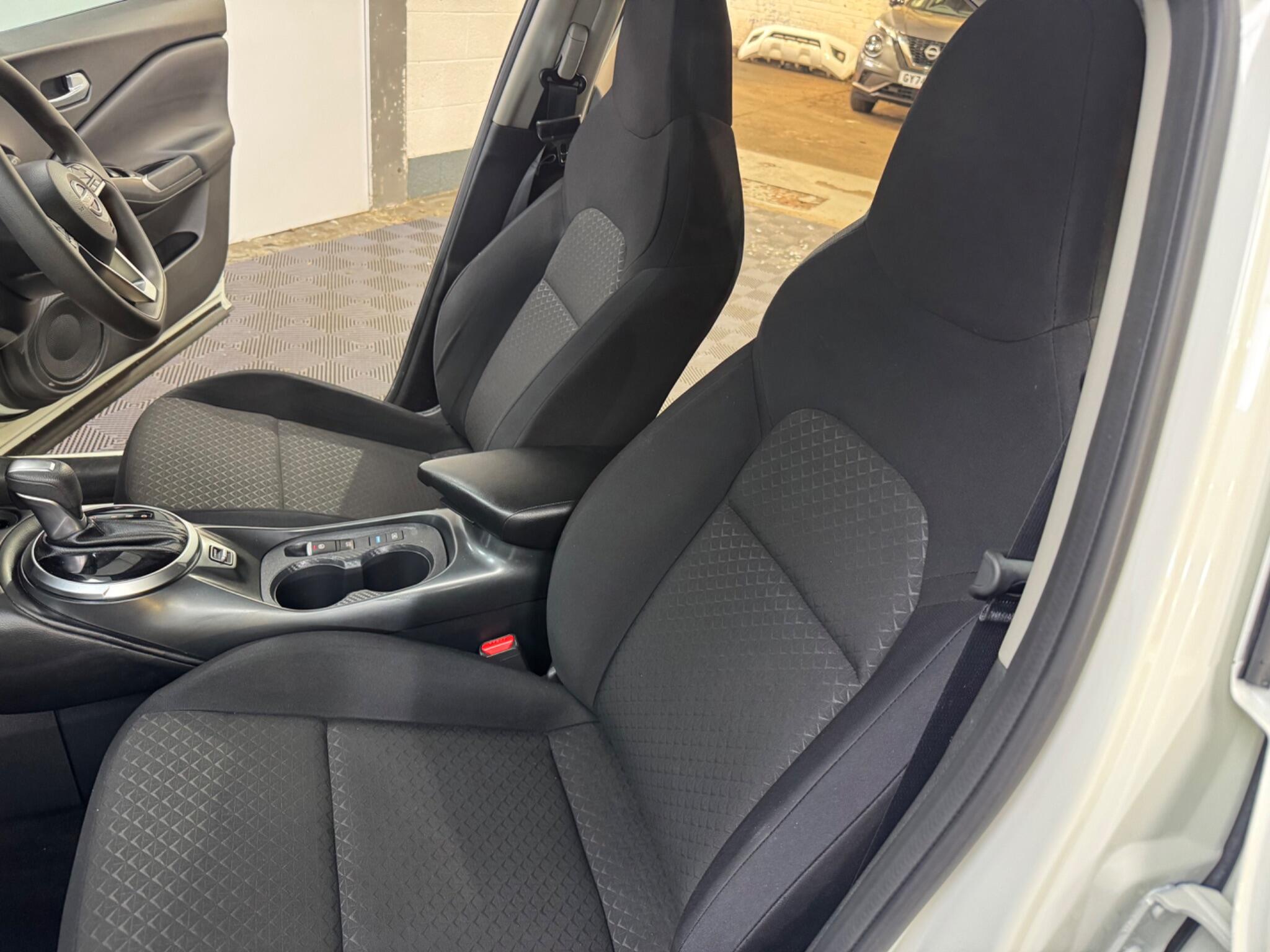 Nissan Juke view 41