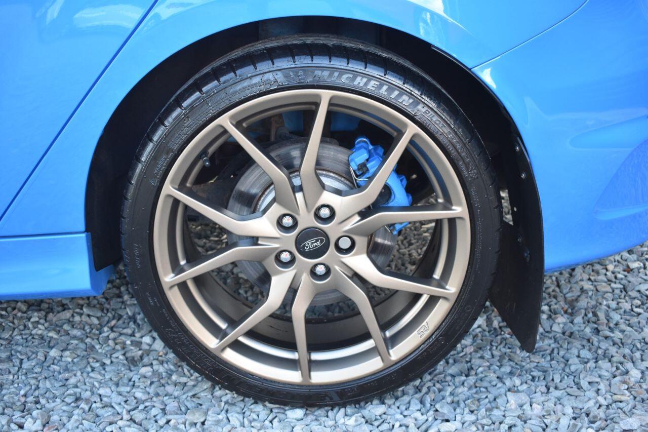 Ford Focus view 9