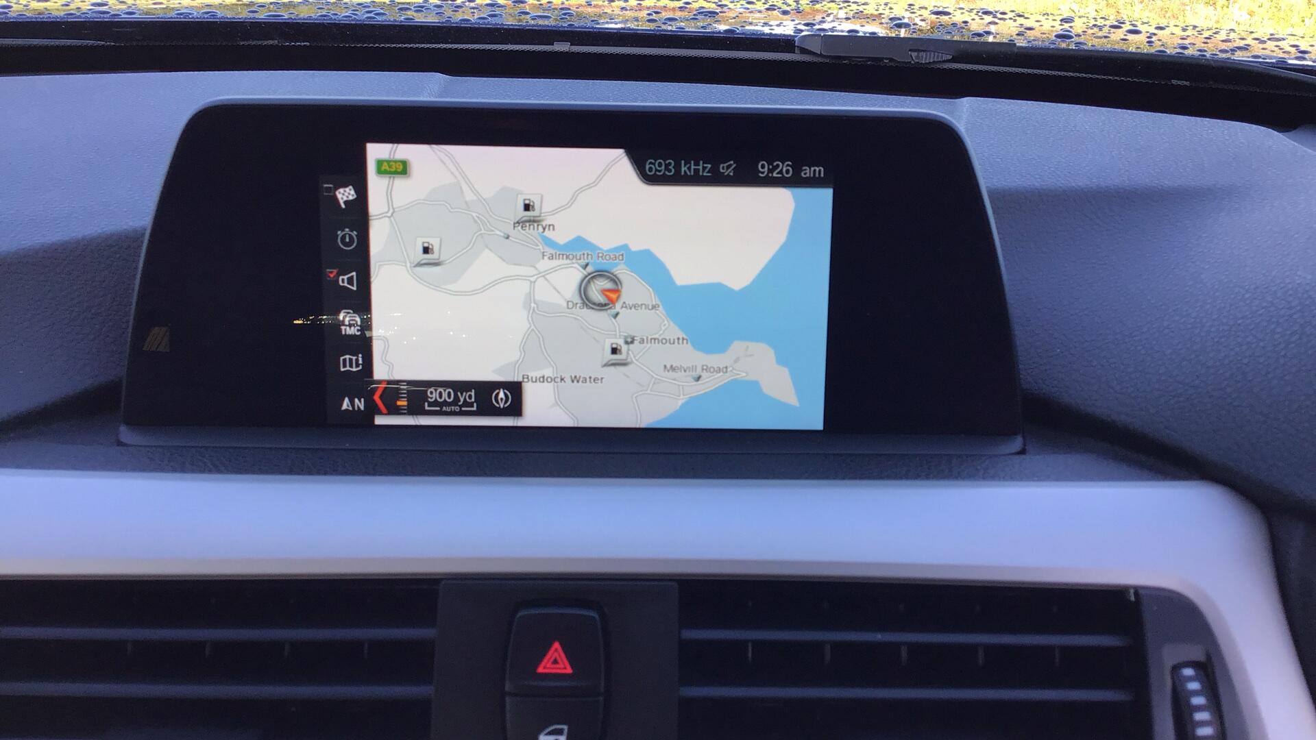 BMW 3 Series view 24