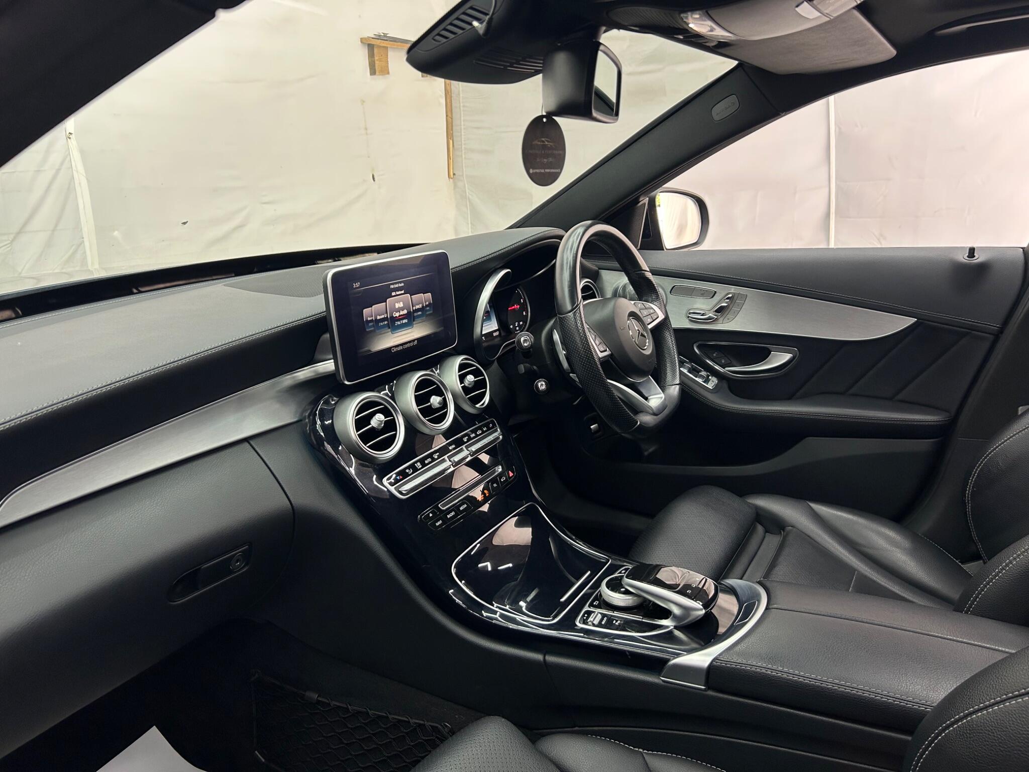 Mercedes-Benz C Class view 15