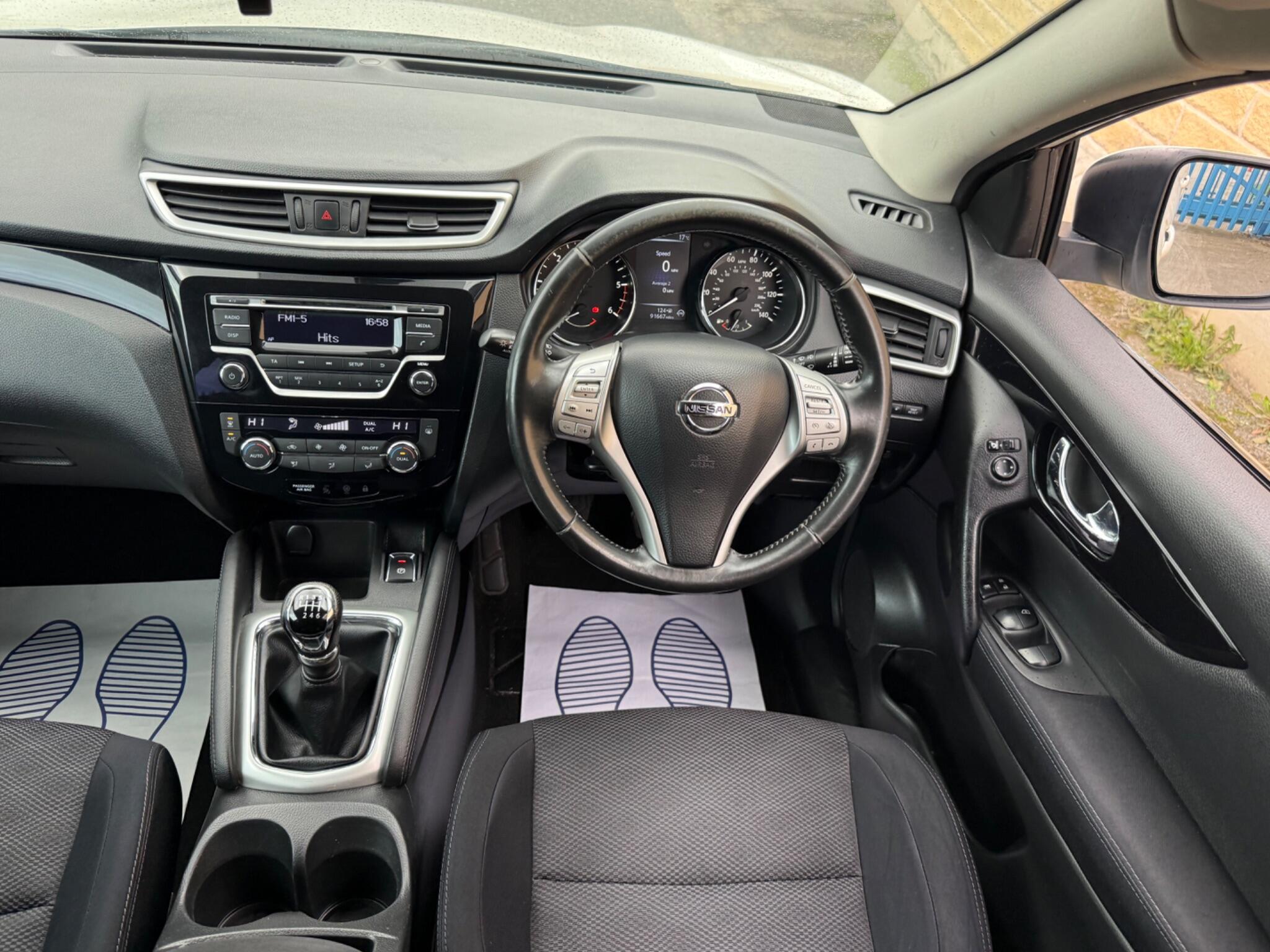 Nissan Qashqai view 18