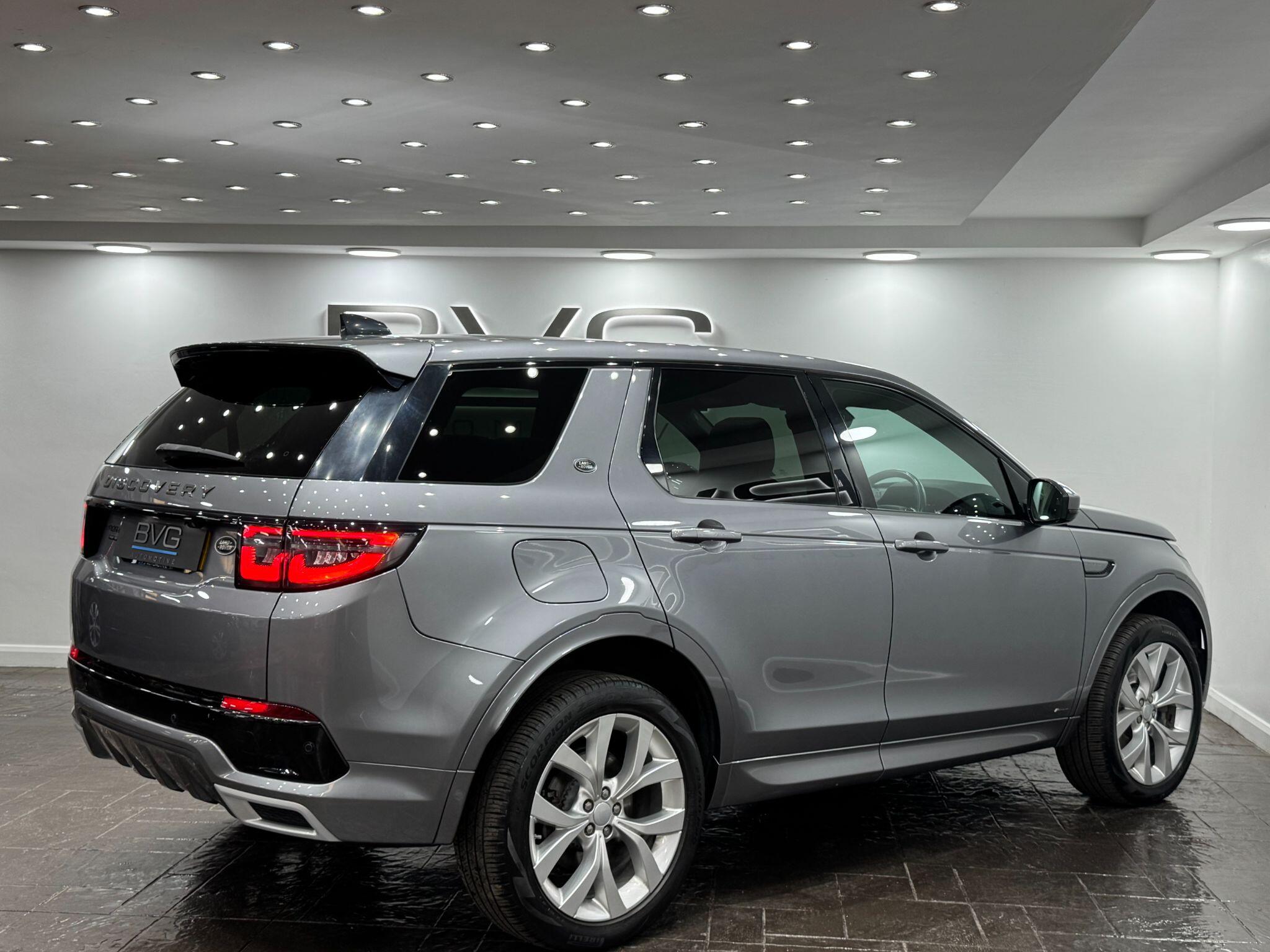 Land Rover Discovery Sport view 19