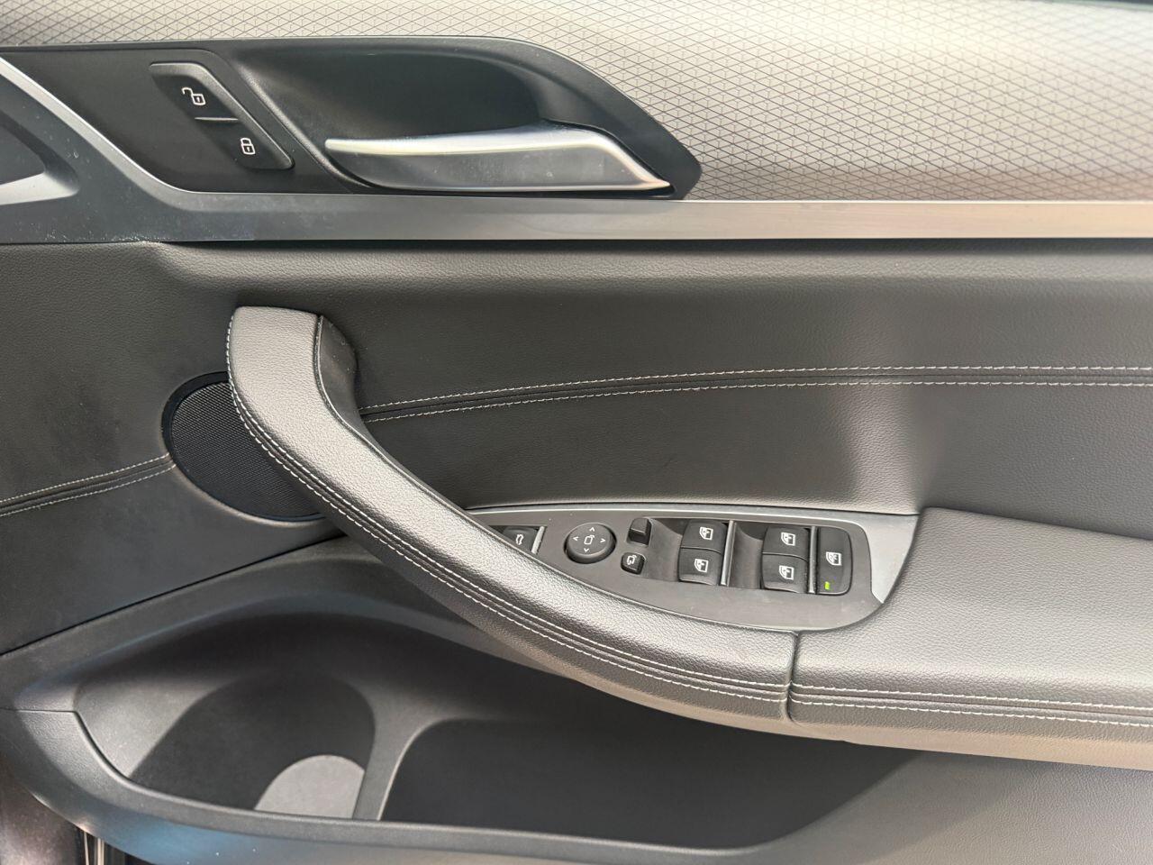 BMW X3 view 29