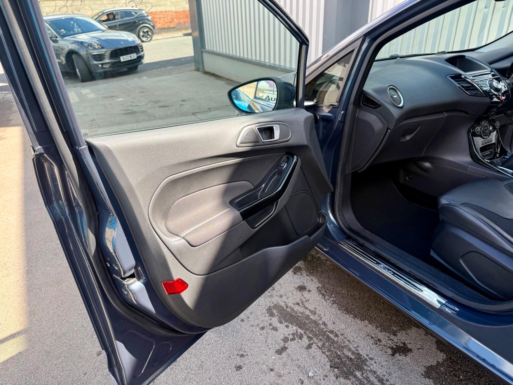 Ford Fiesta view 15