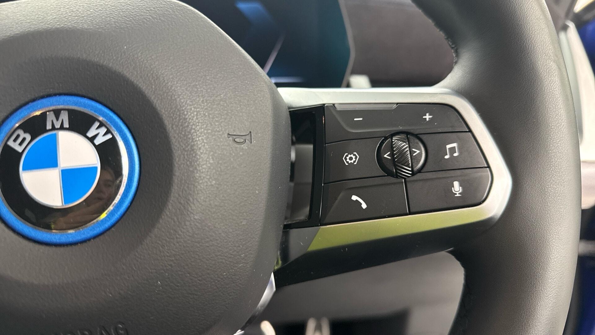 BMW iX1 view 19