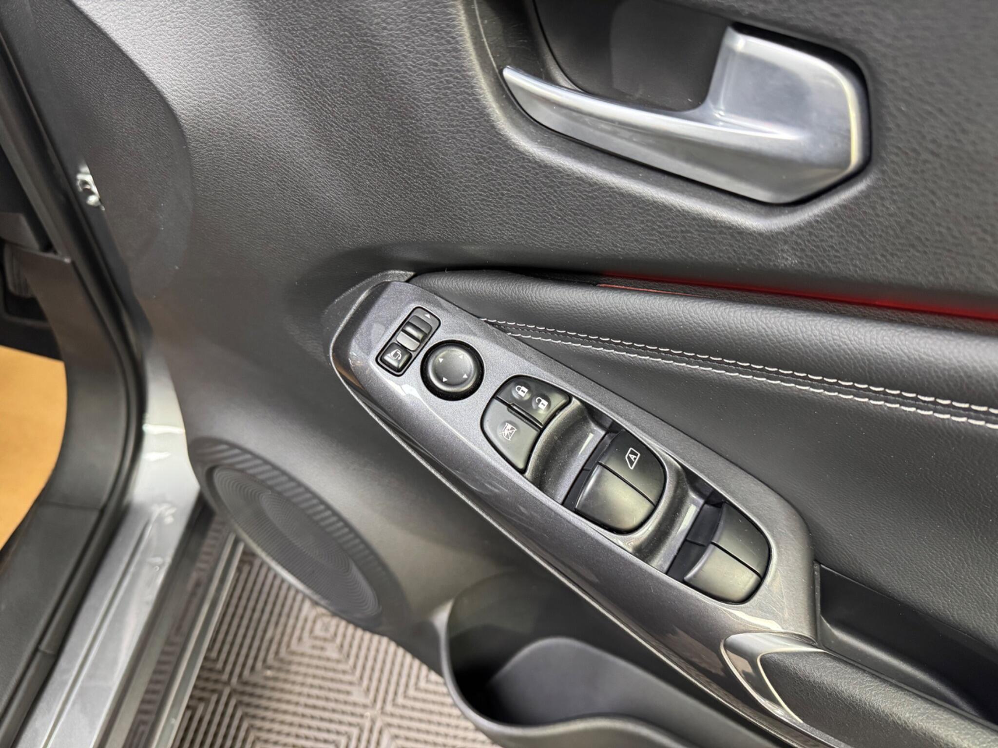 Nissan Juke view 25