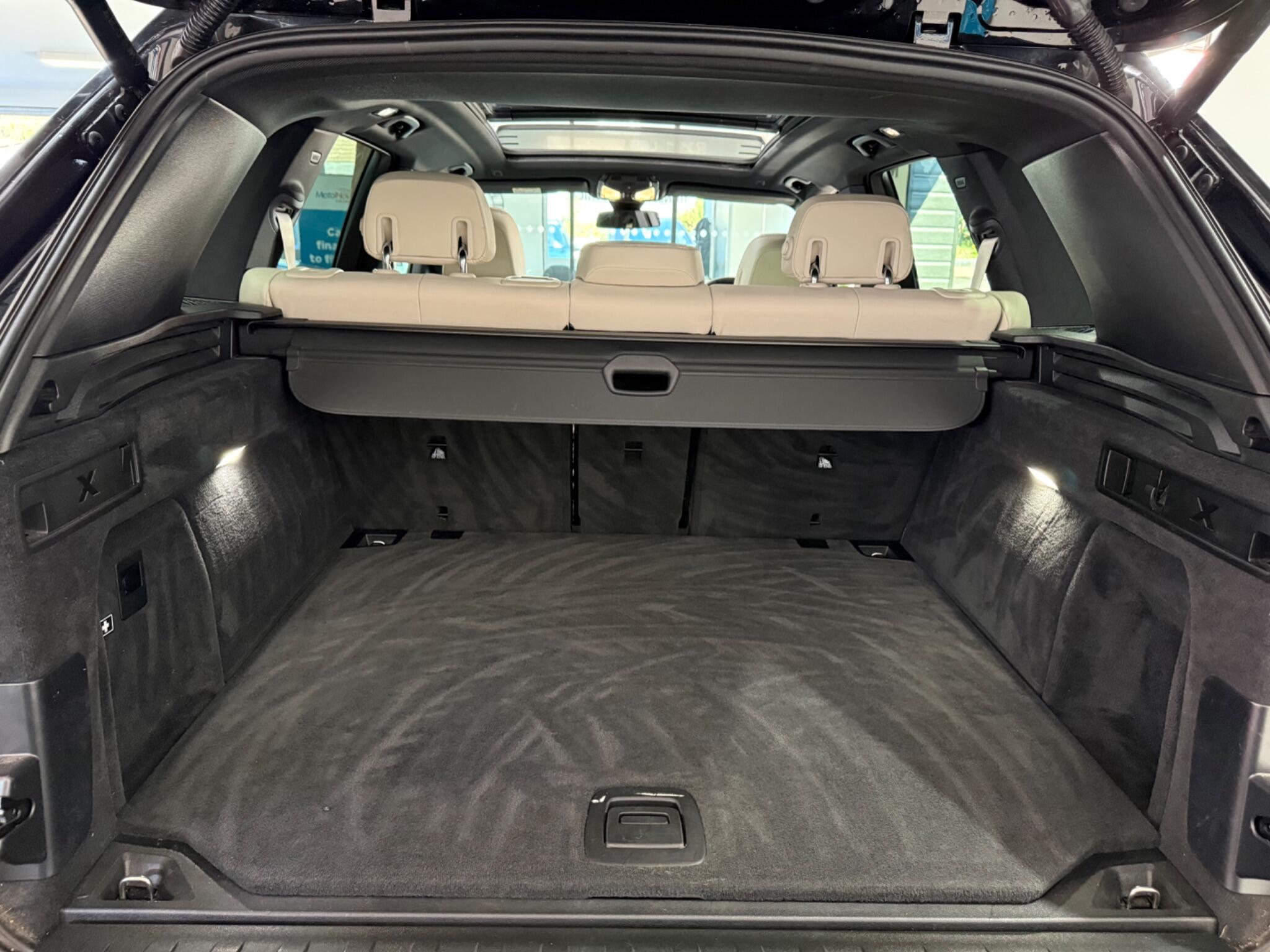 BMW X5 view 35