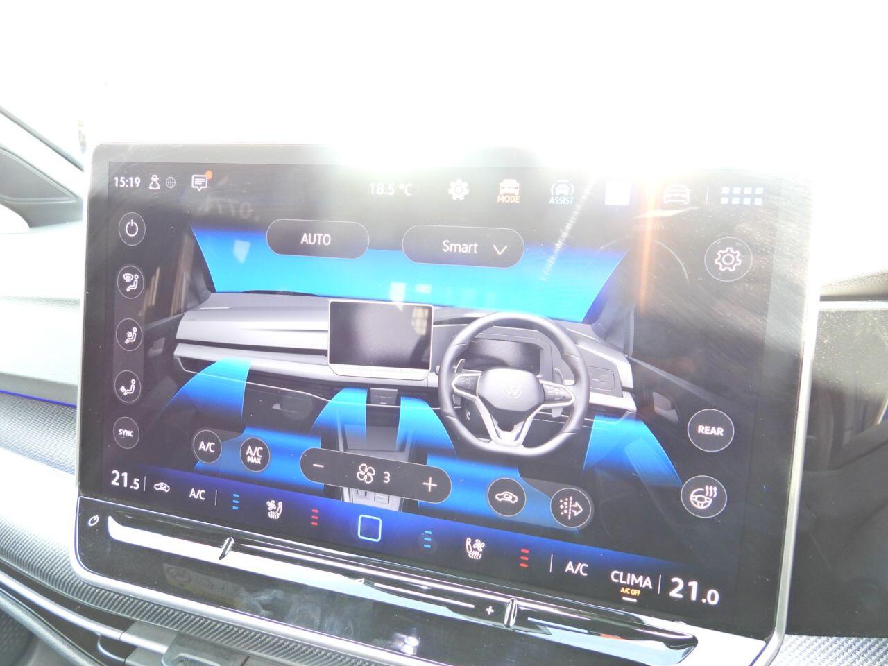 Volkswagen Golf view 43