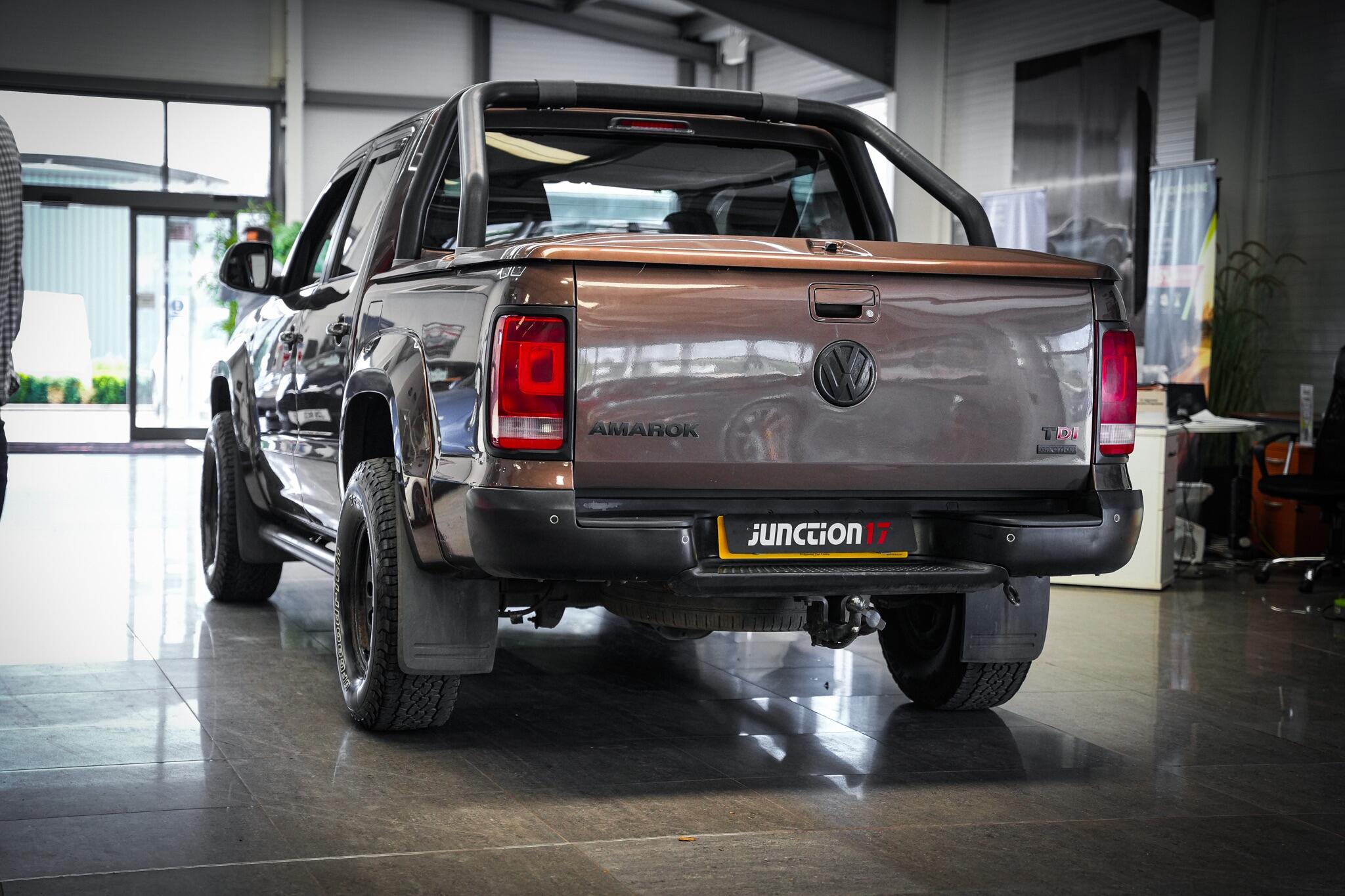 Volkswagen Amarok view 13