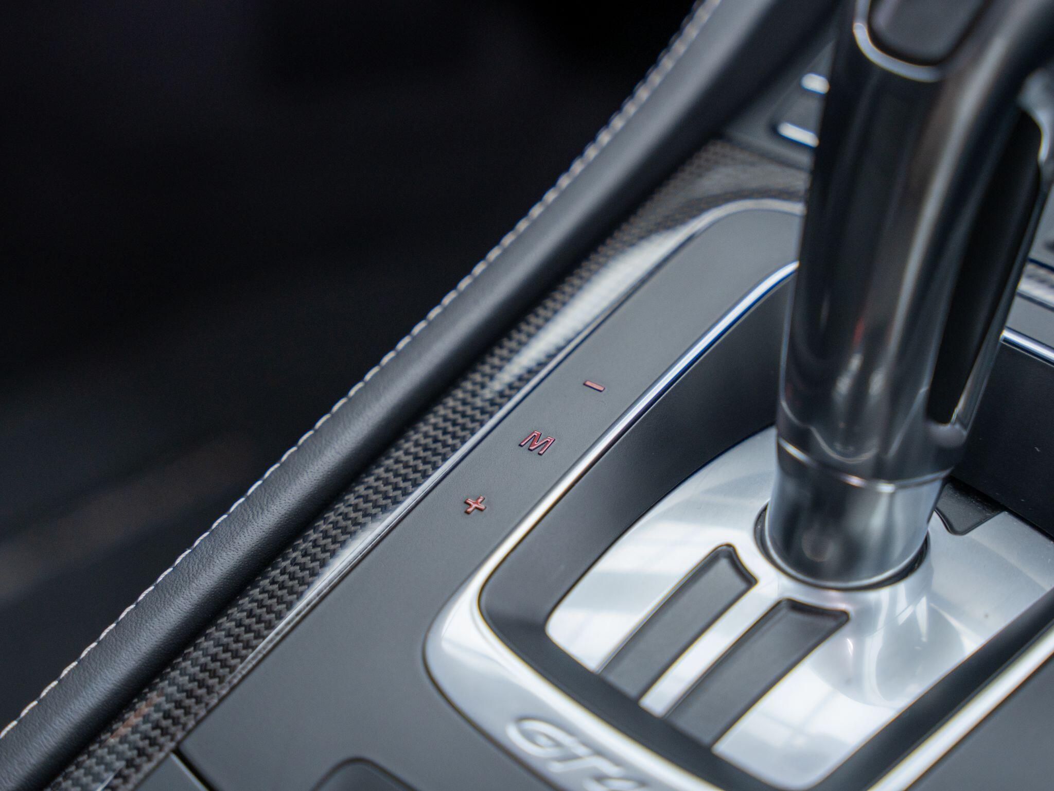 Porsche Cayman view 37