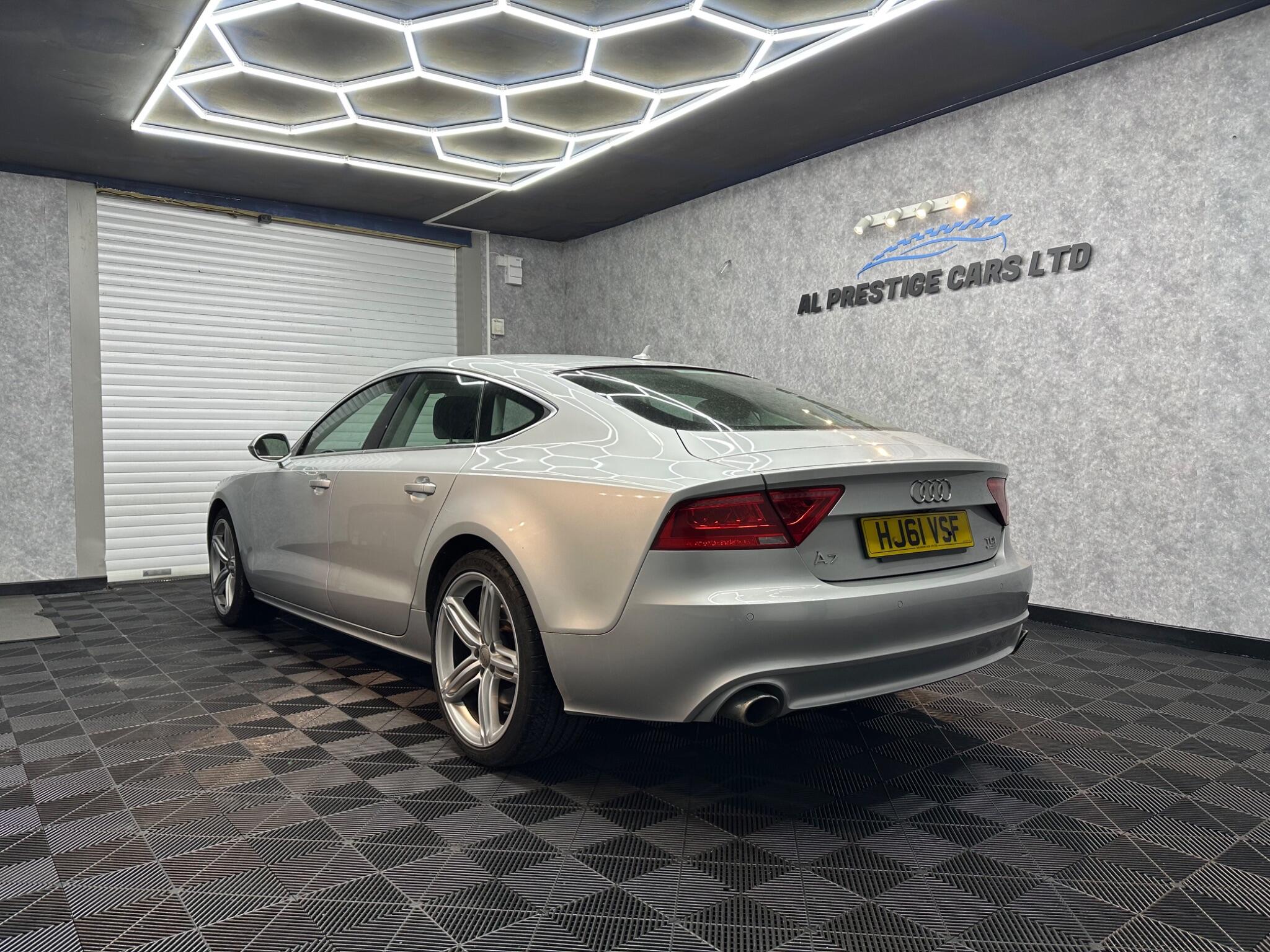 Audi A7 view 7