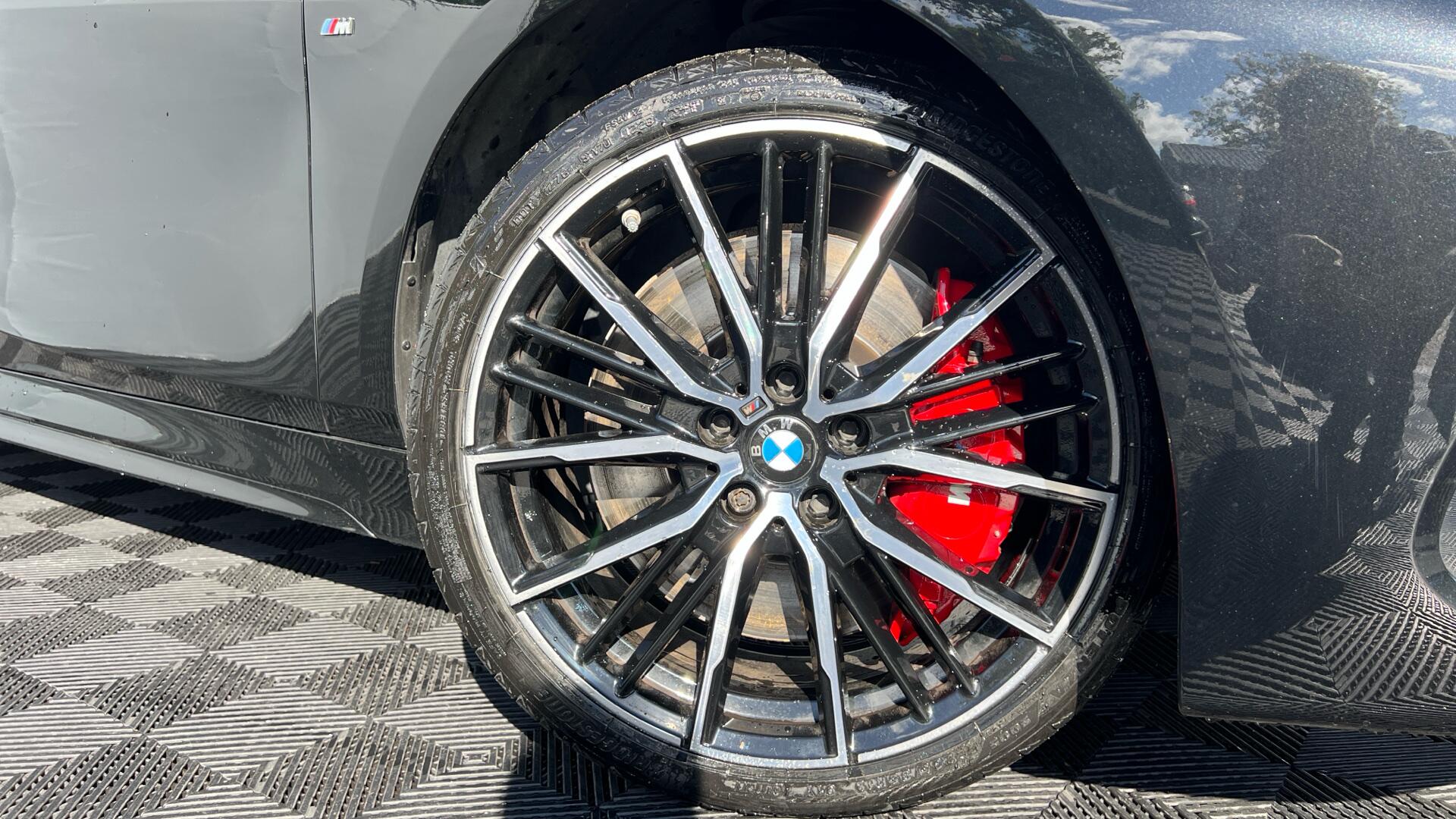 BMW 1 Series view 25