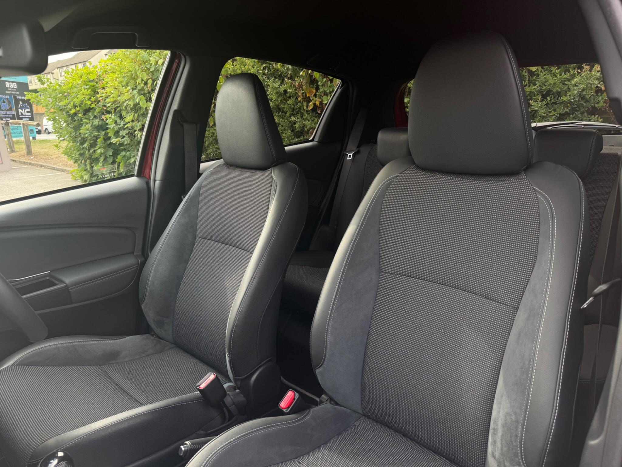 Toyota Yaris view 18