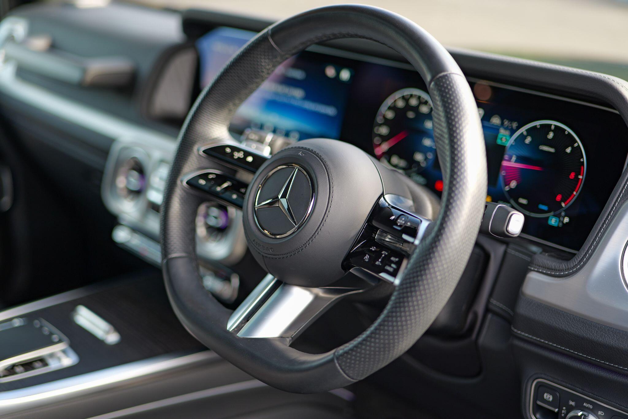 Mercedes-Benz G Class view 13