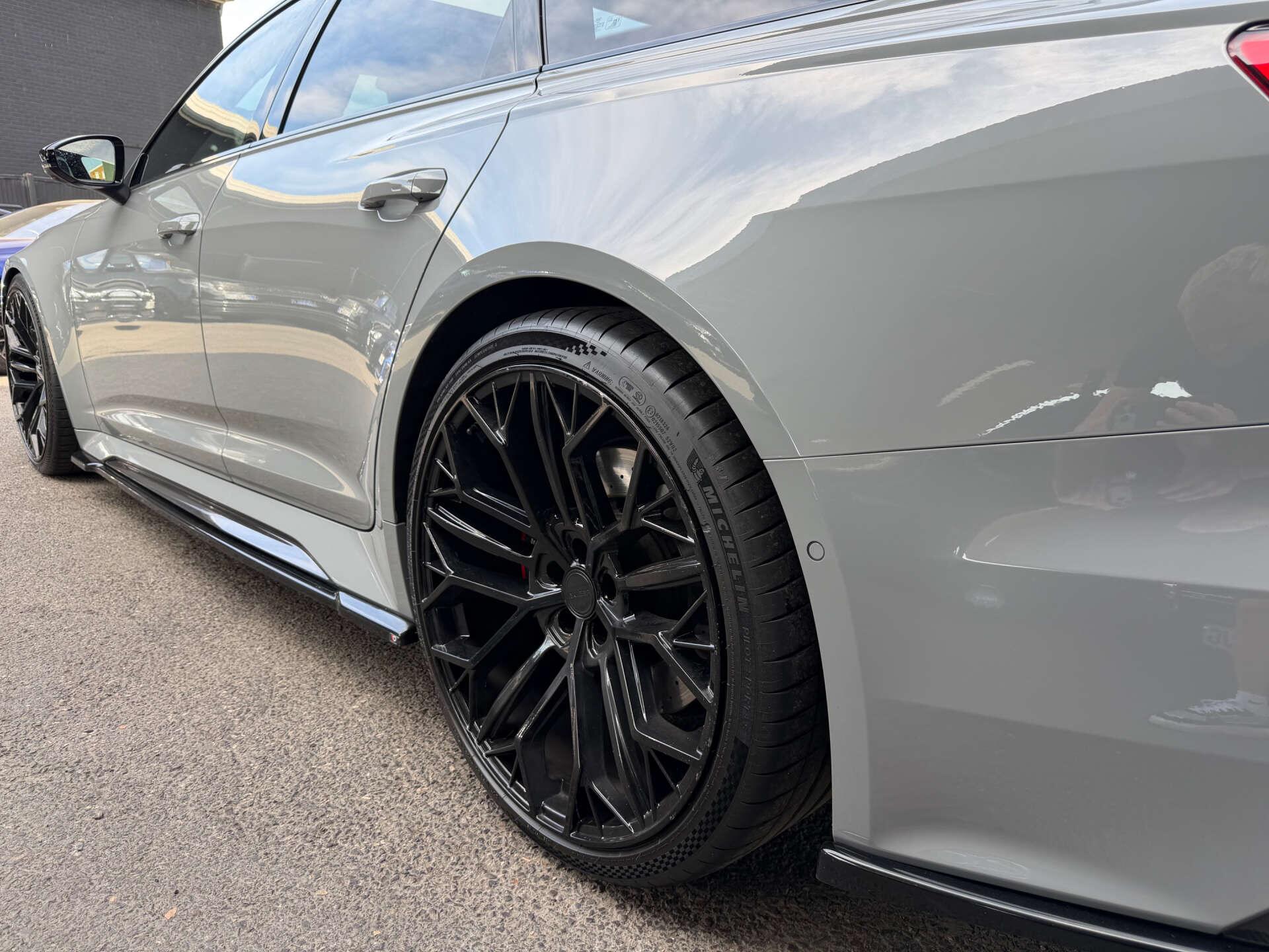 Audi RS6 Avant view 53