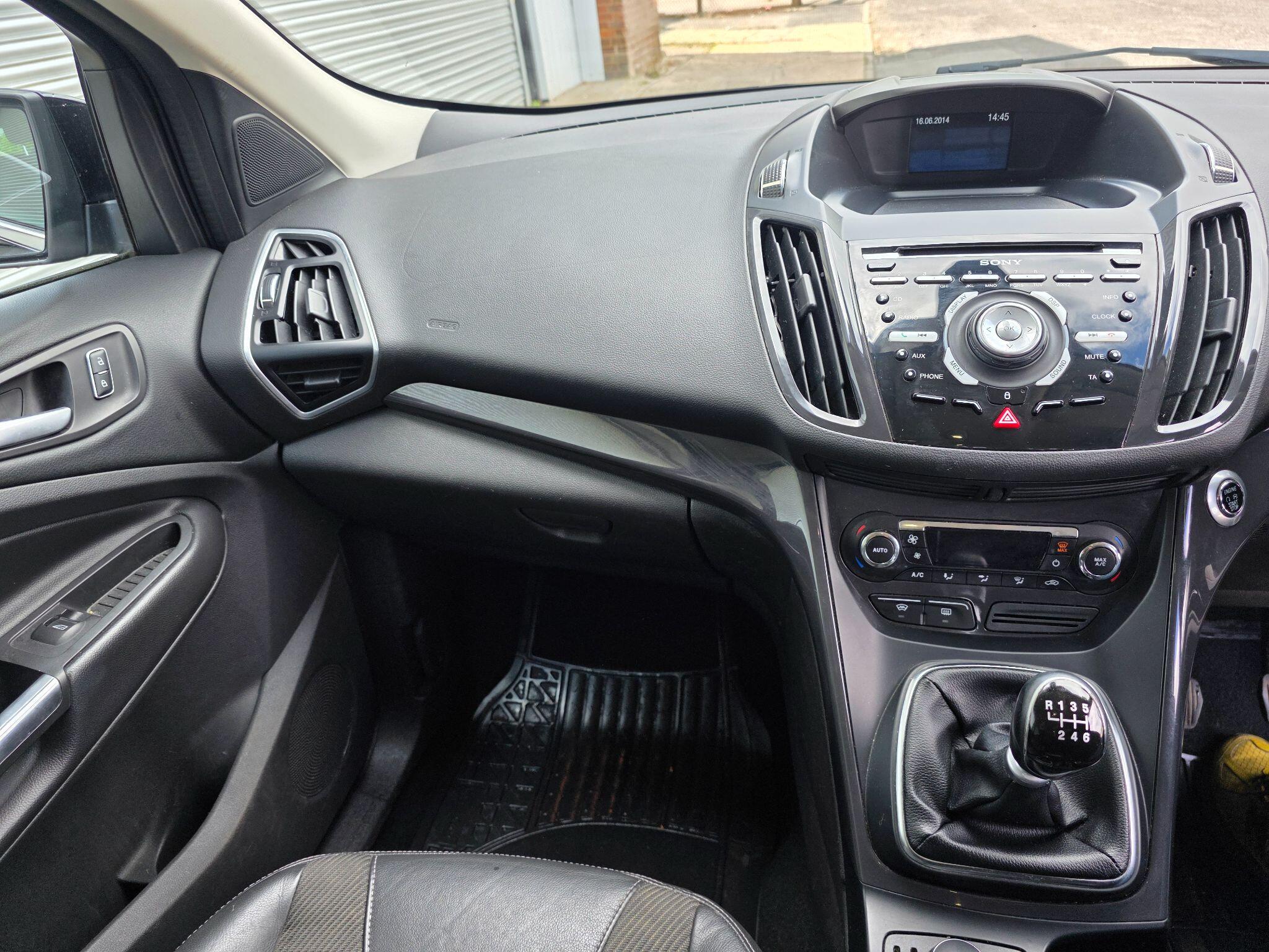 Ford Kuga view 13