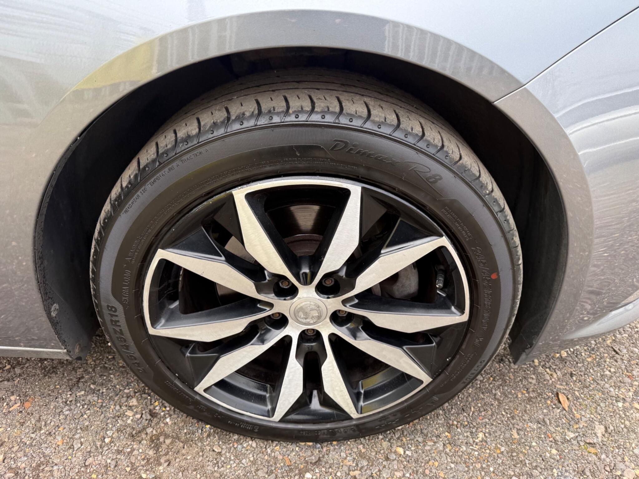 2017 Vauxhall Insignia image 39