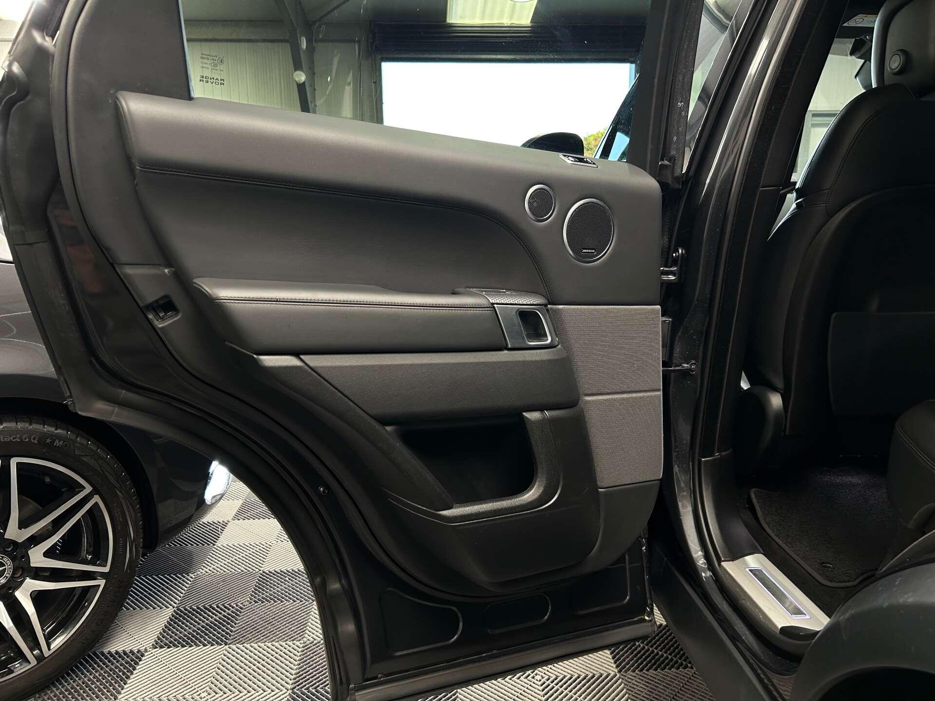 Land Rover Range Rover Sport view 23