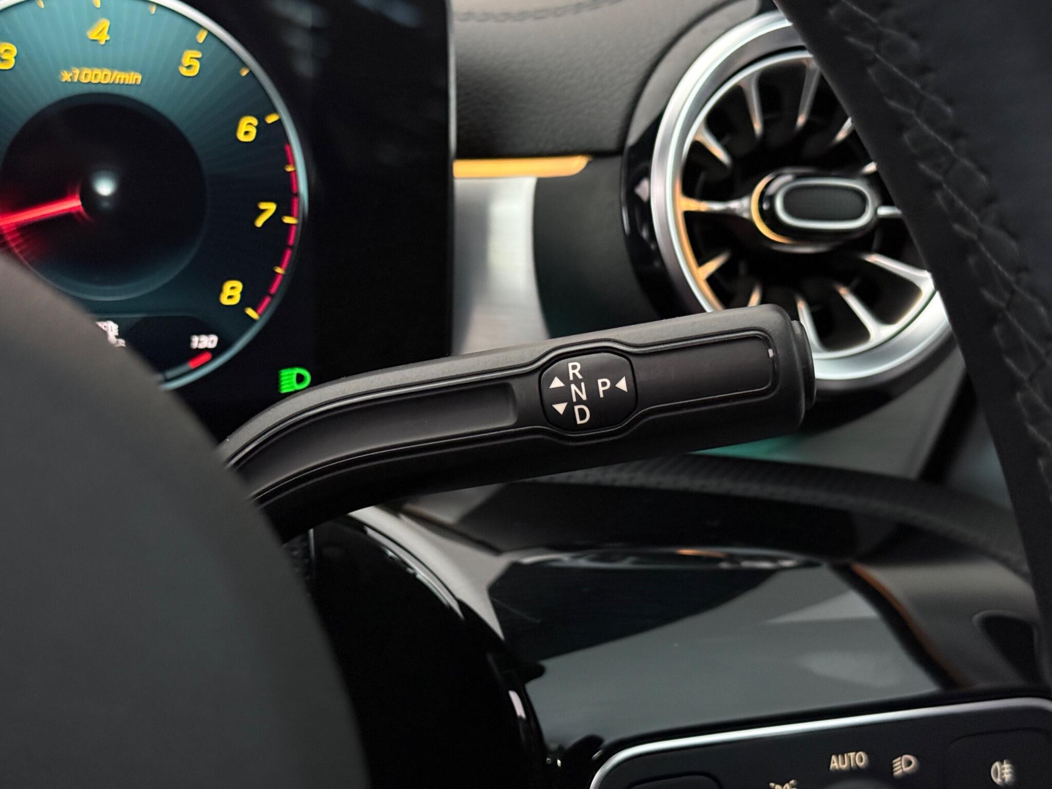 Mercedes-Benz Cla view 16