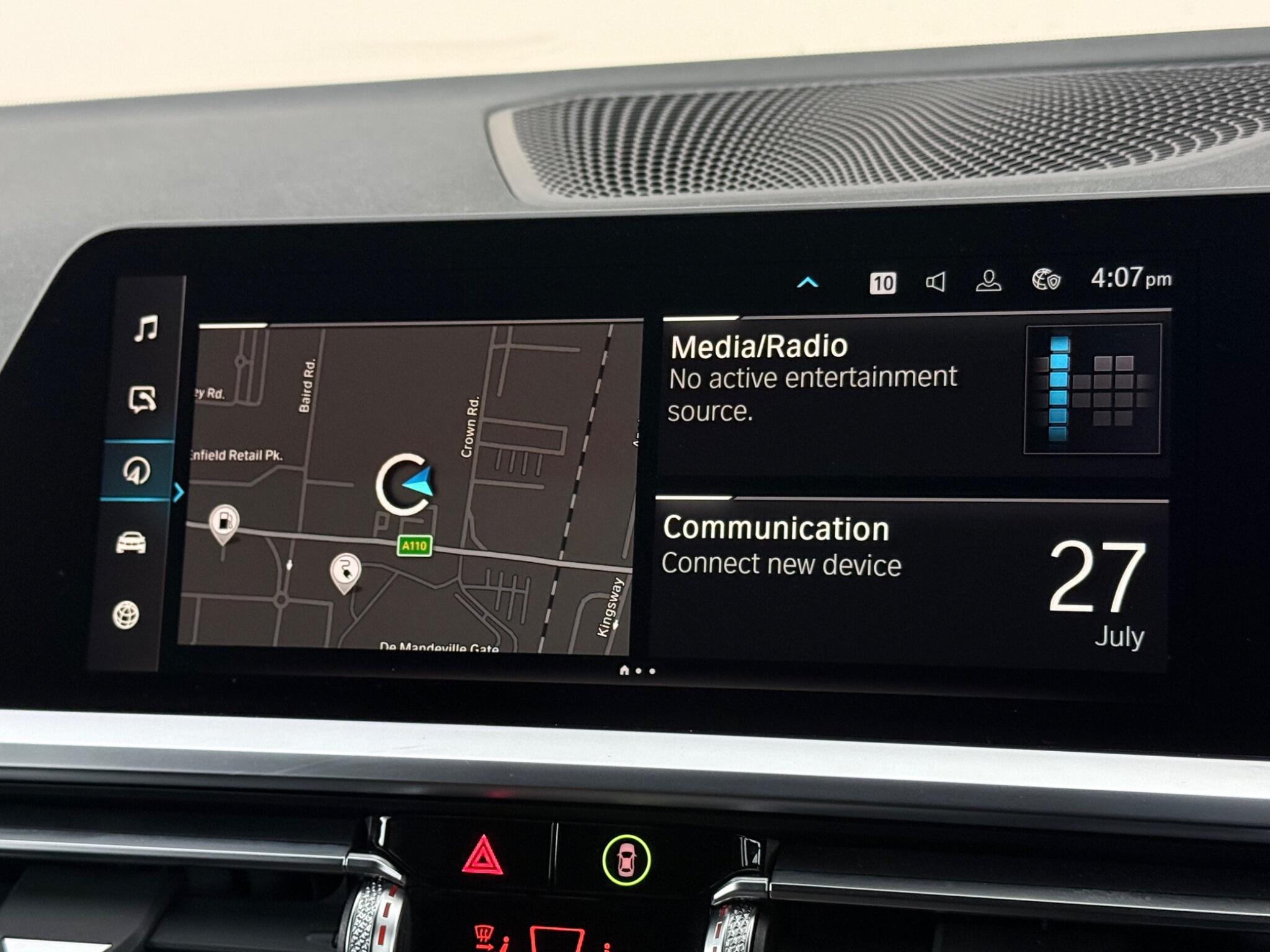 BMW 3 Series view 24