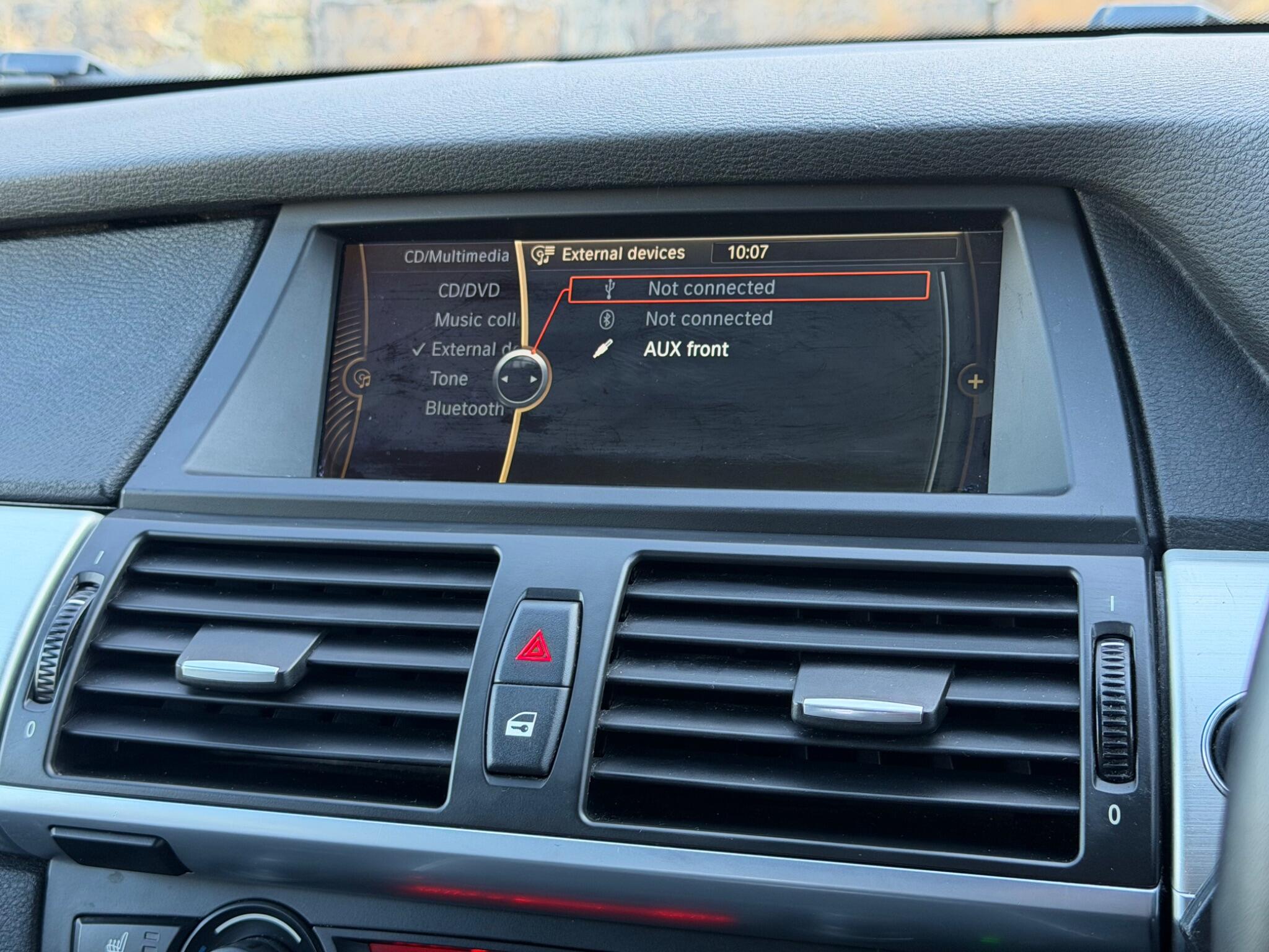 BMW X5 view 34