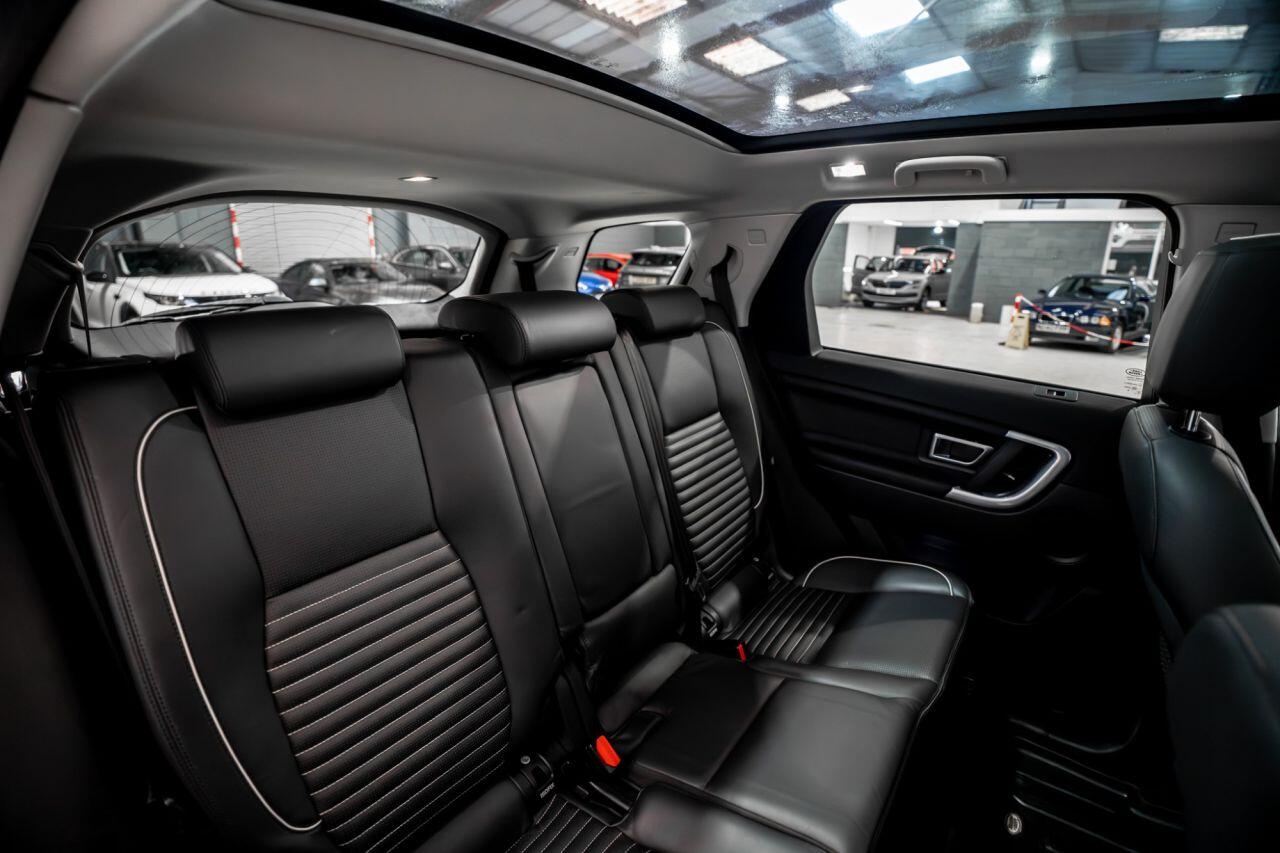 Land Rover Discovery Sport view 23