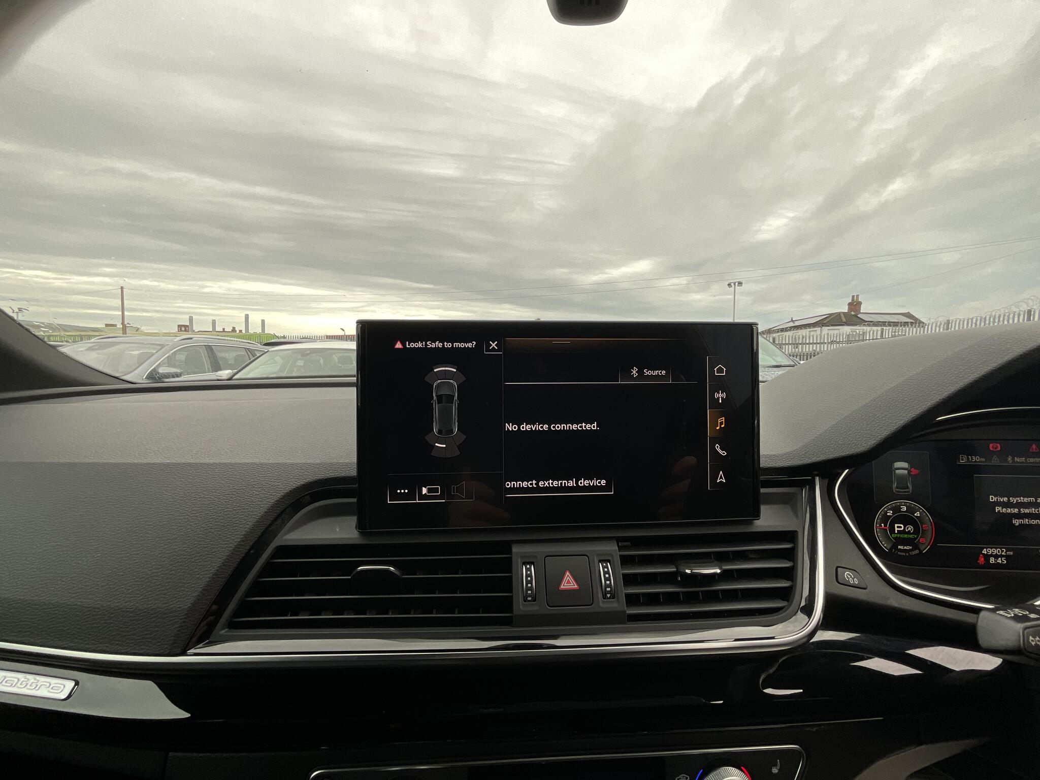 Audi Q5 view 25