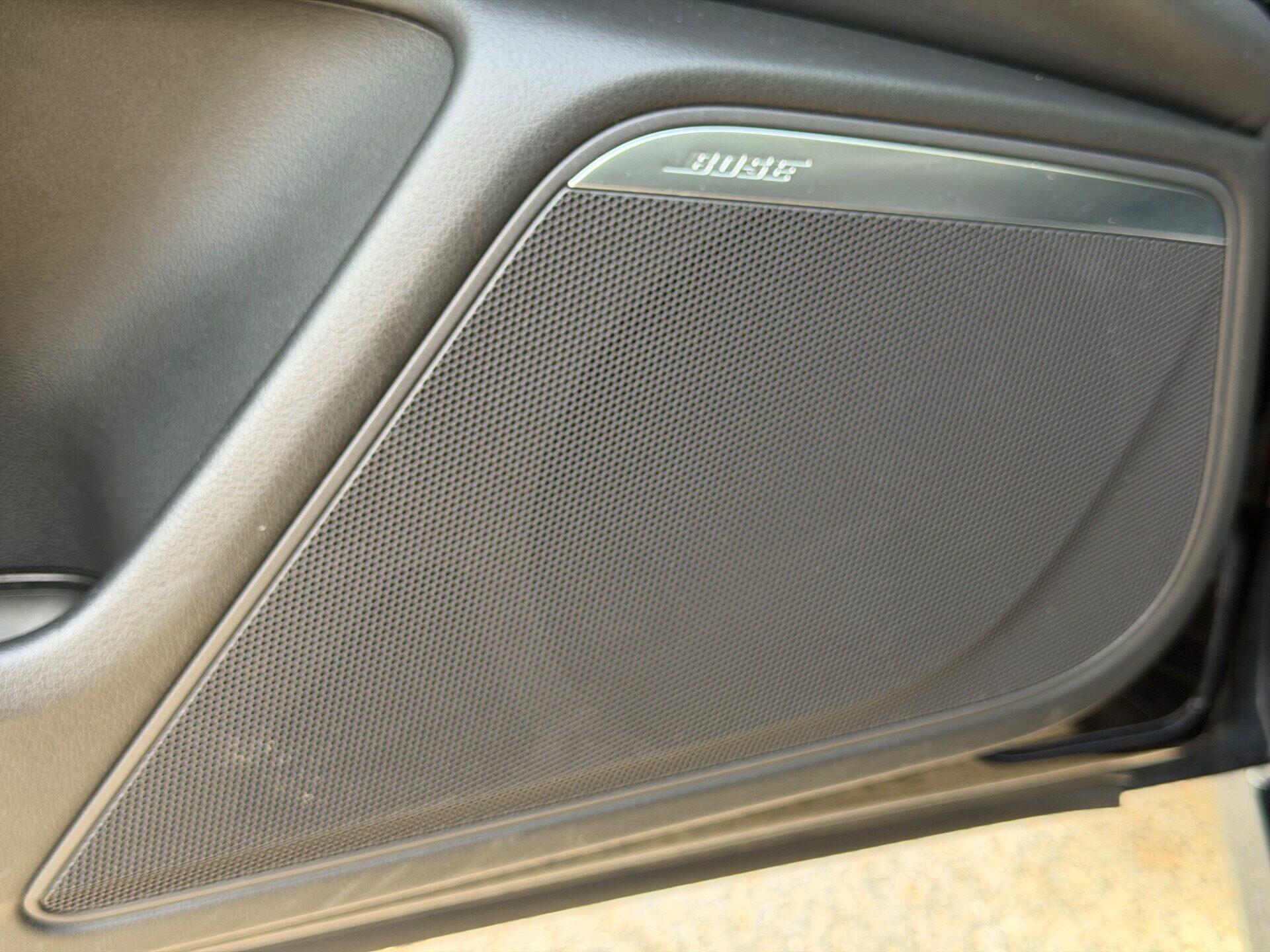 Audi A6 view 24