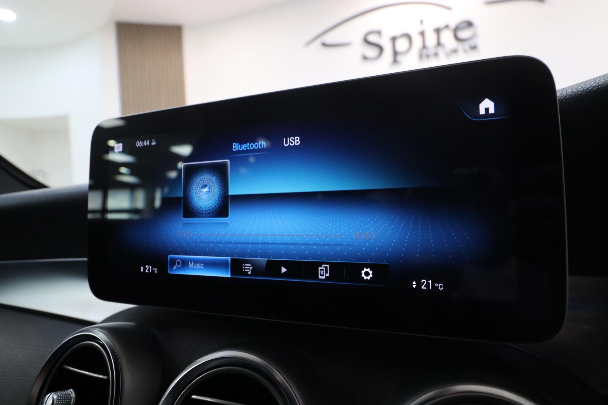 Mercedes-Benz GLC view 26