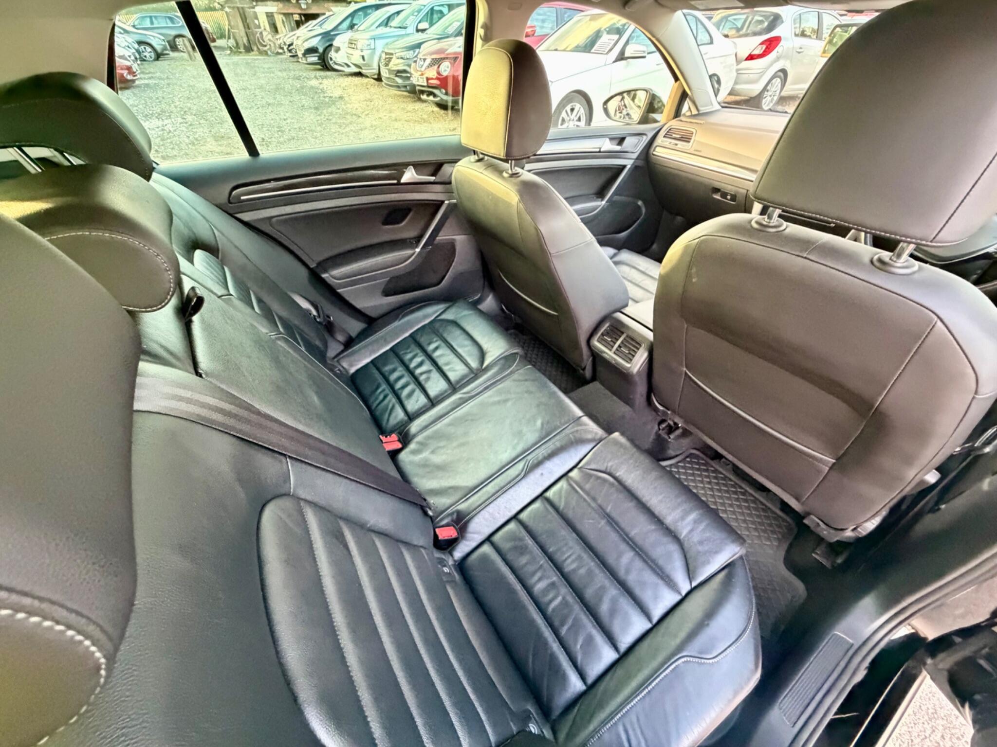 Volkswagen Golf view 31