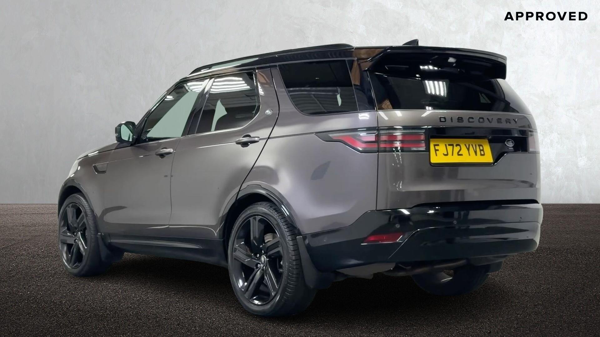 Land Rover Discovery view 2