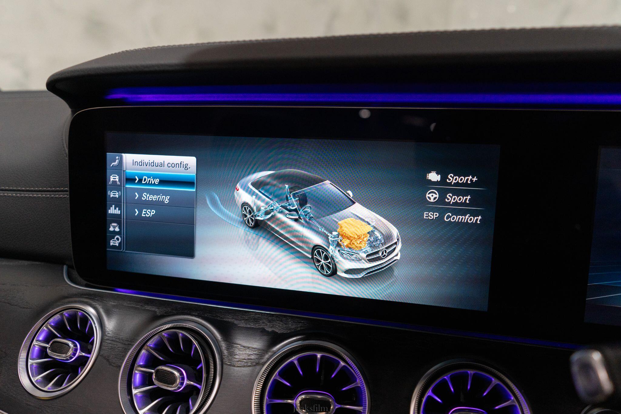 Mercedes-Benz E-Class view 26