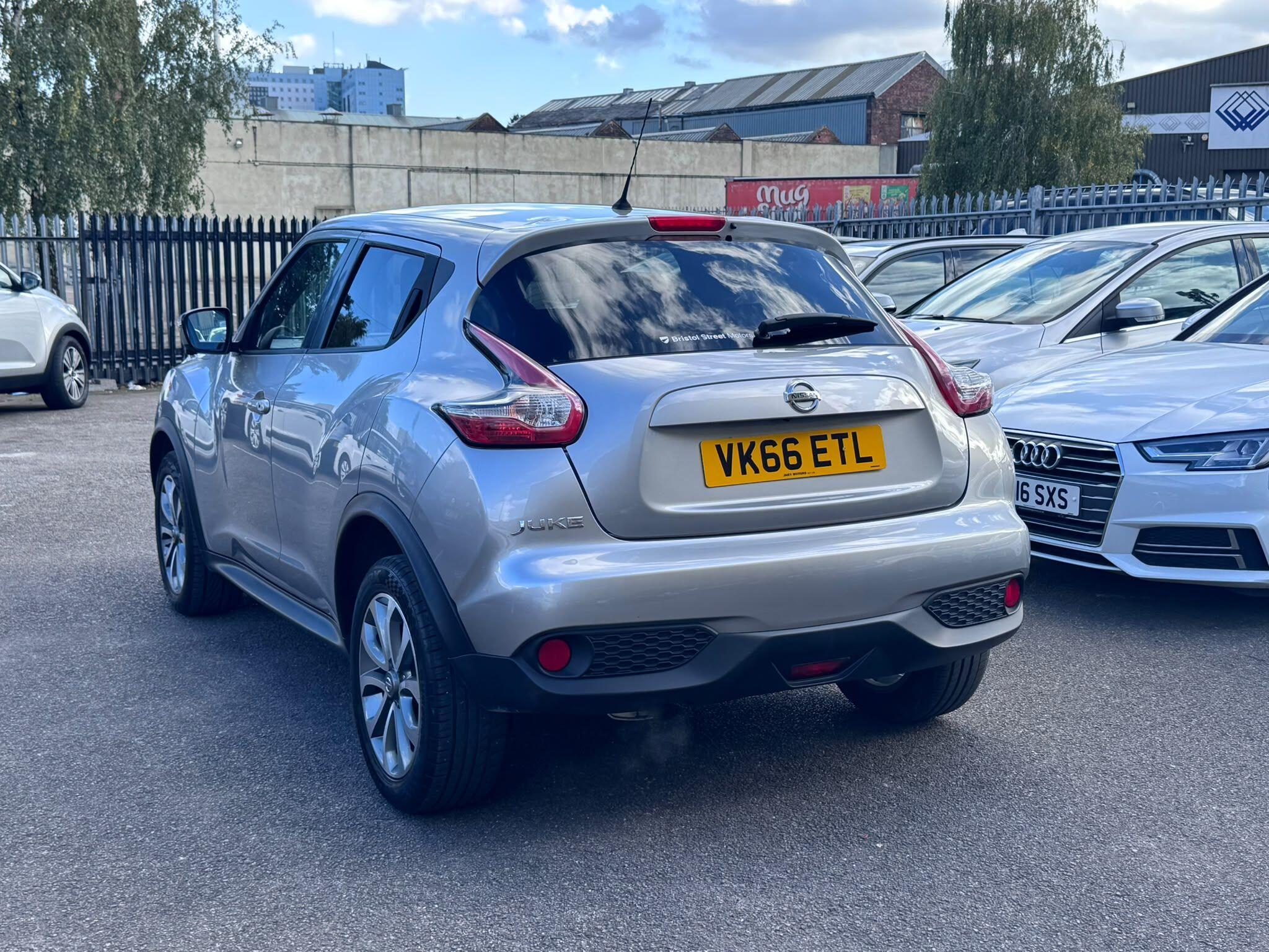 Nissan Juke view 9