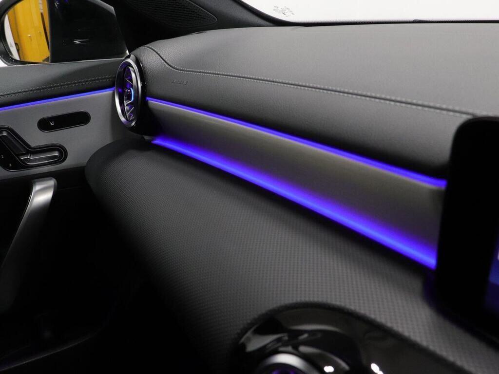 Mercedes-Benz CLA view 13