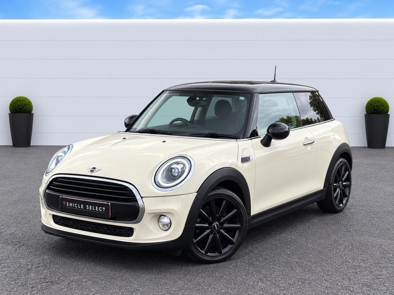 Mini Hatch view 6