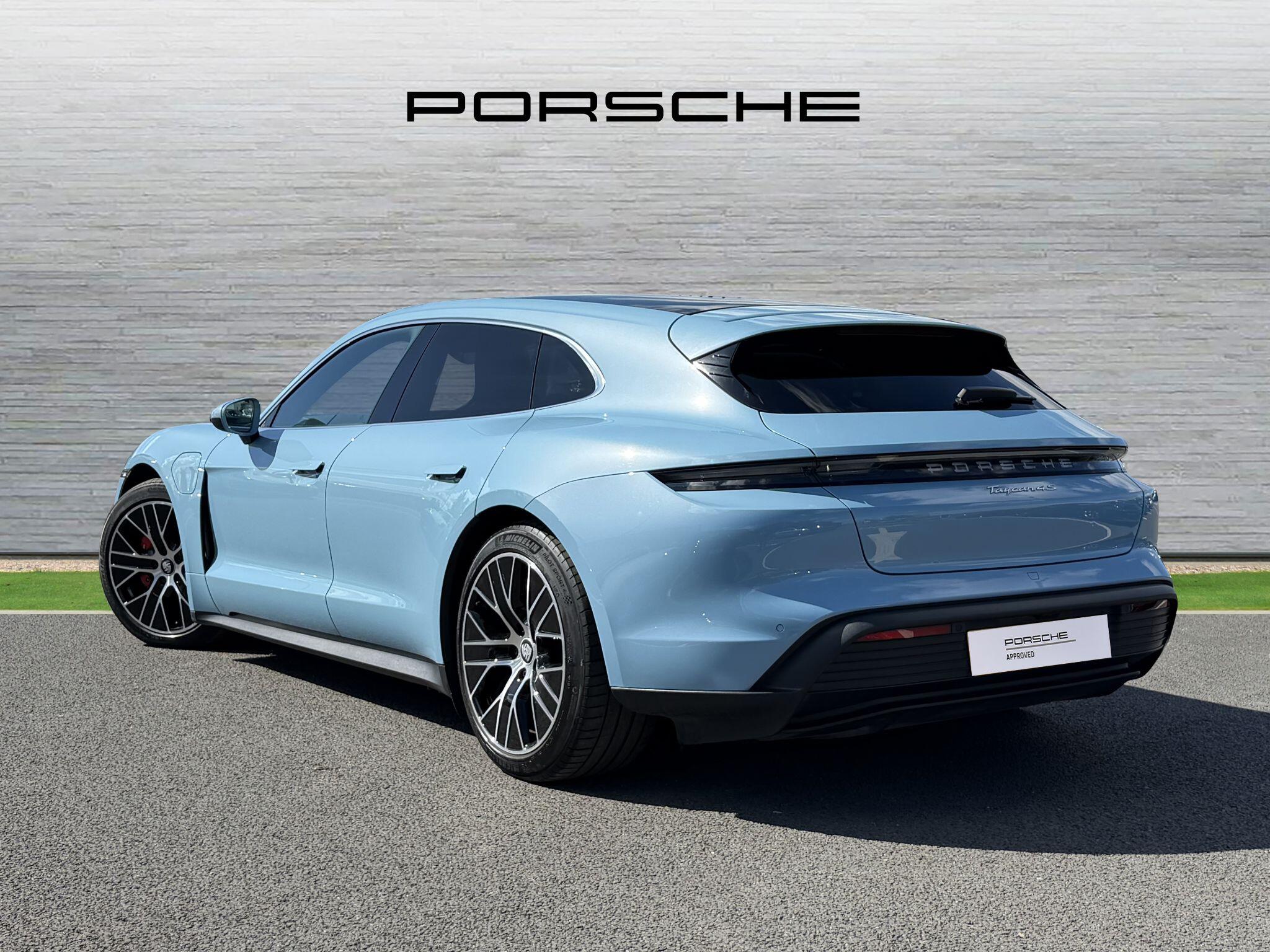 Porsche Taycan view 33