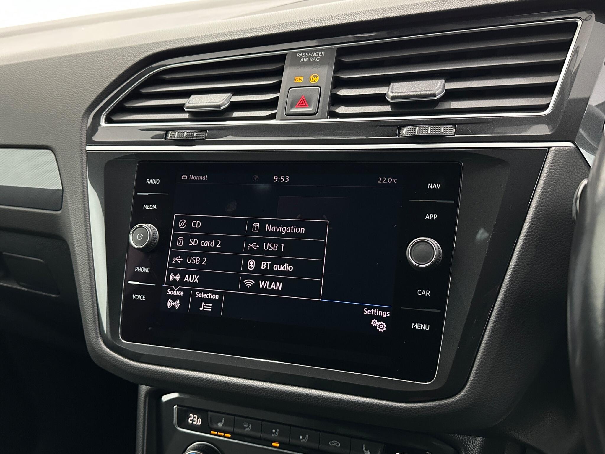 Volkswagen Tiguan view 27