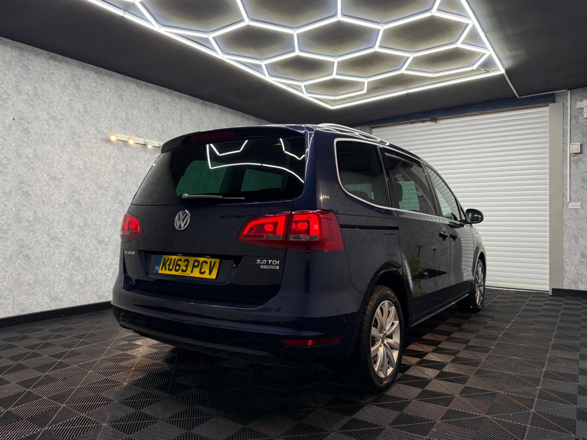 Volkswagen Sharan view 4