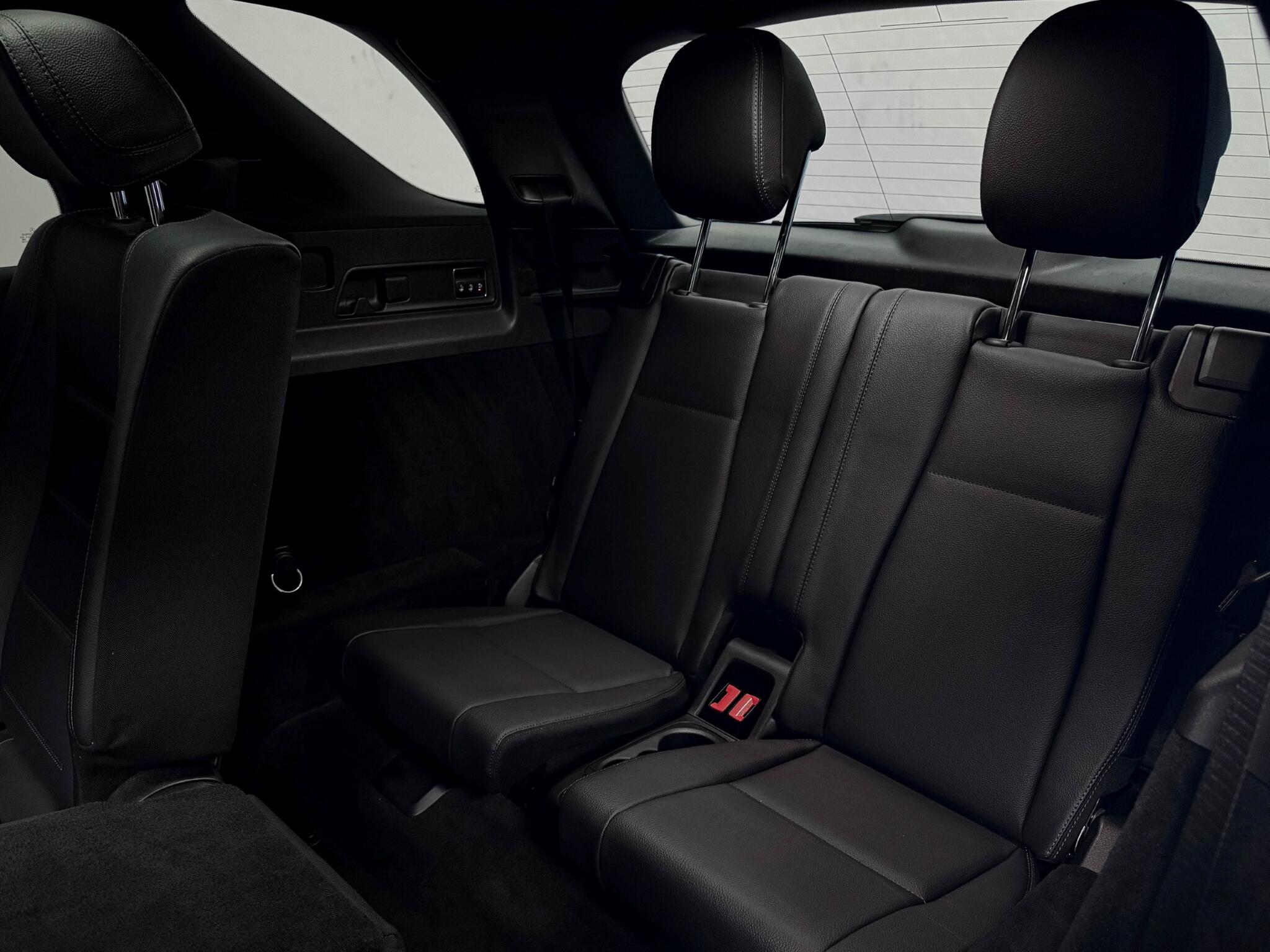 Mercedes-Benz GLE view 8