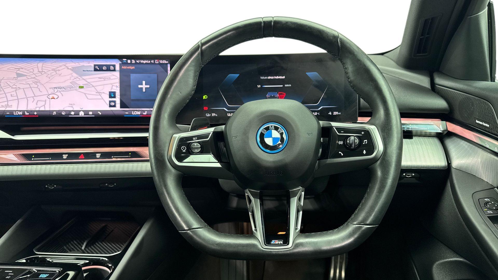 BMW i5 view 5