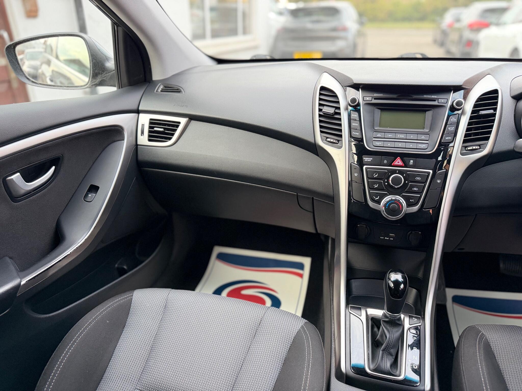 Hyundai i30 view 16