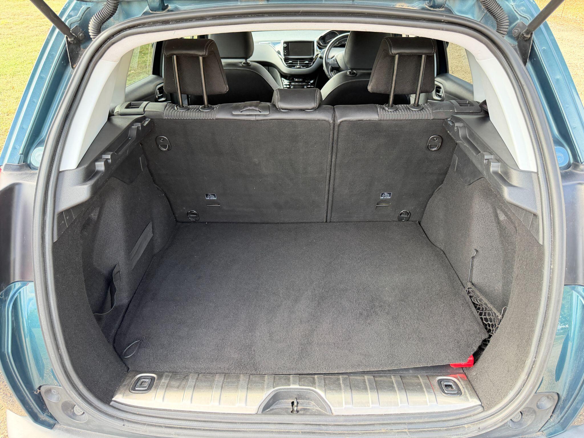 Peugeot 2008 view 52