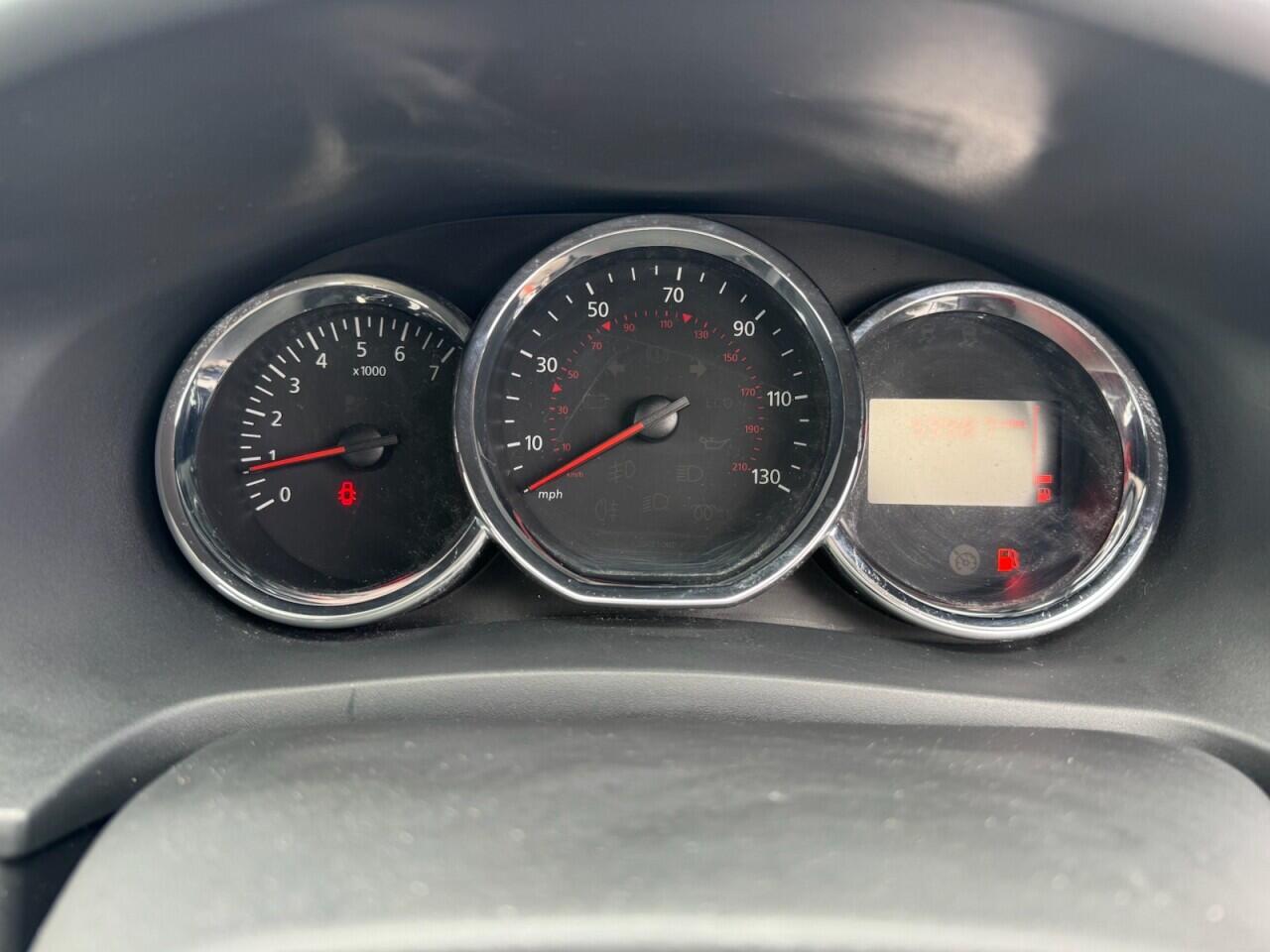 Dacia Sandero view 9