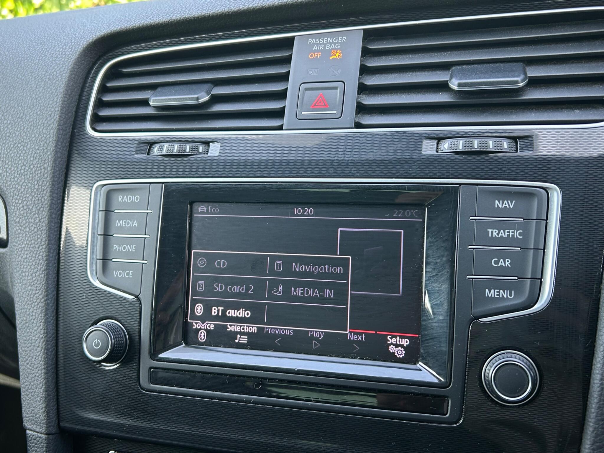 Volkswagen Golf view 40